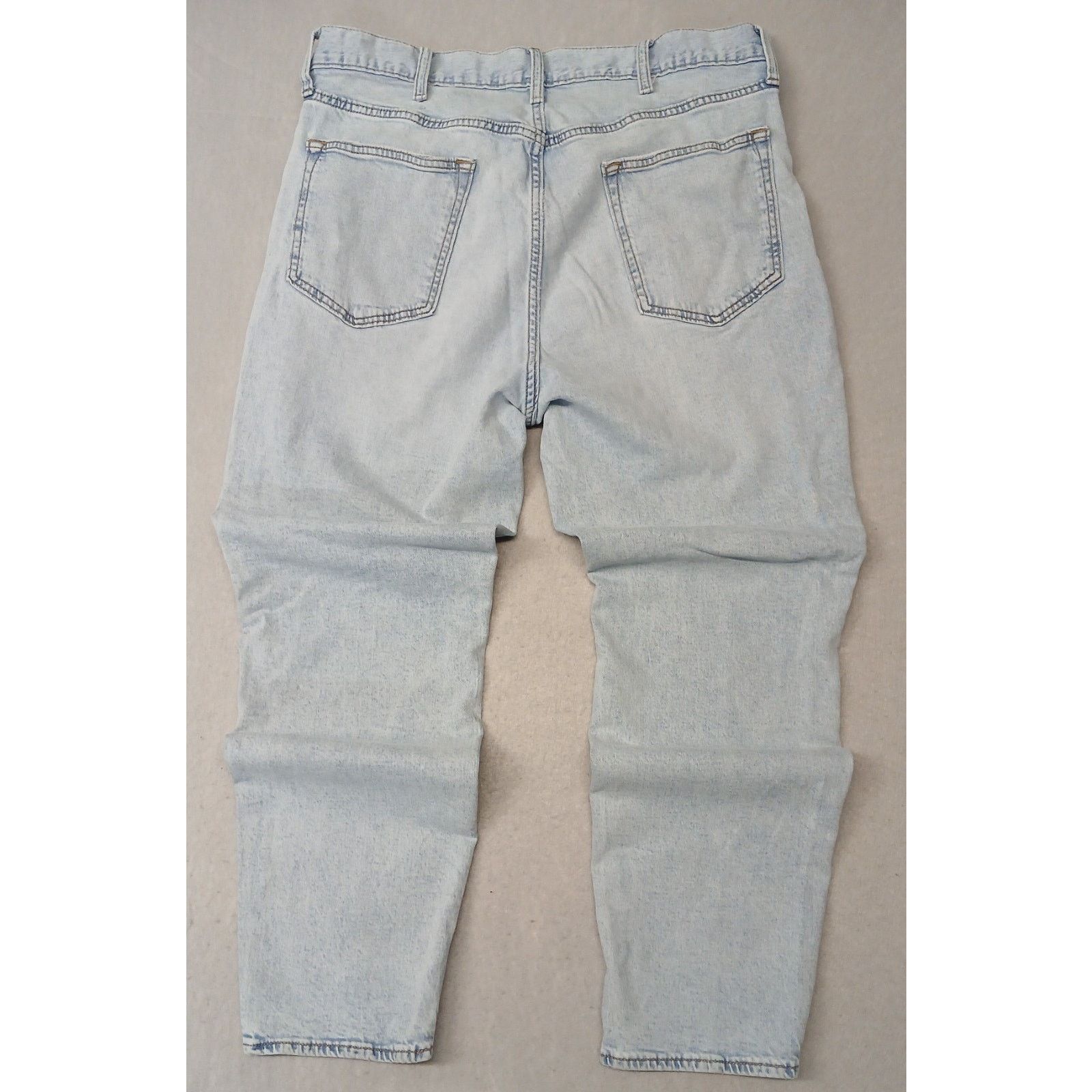 Old Navy Old Navy (38x32) Mens Relaxed Straight Fit Light Denim Jeans Size US 38 / EU 54 - 8 Thumbnail
