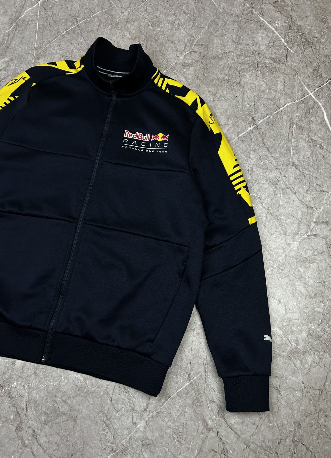 Puma Vintage Honda Red Bull Racing Jacket F1 Aston Martin Puma Size US L / EU 52-54 / 3 - 4 Thumbnail