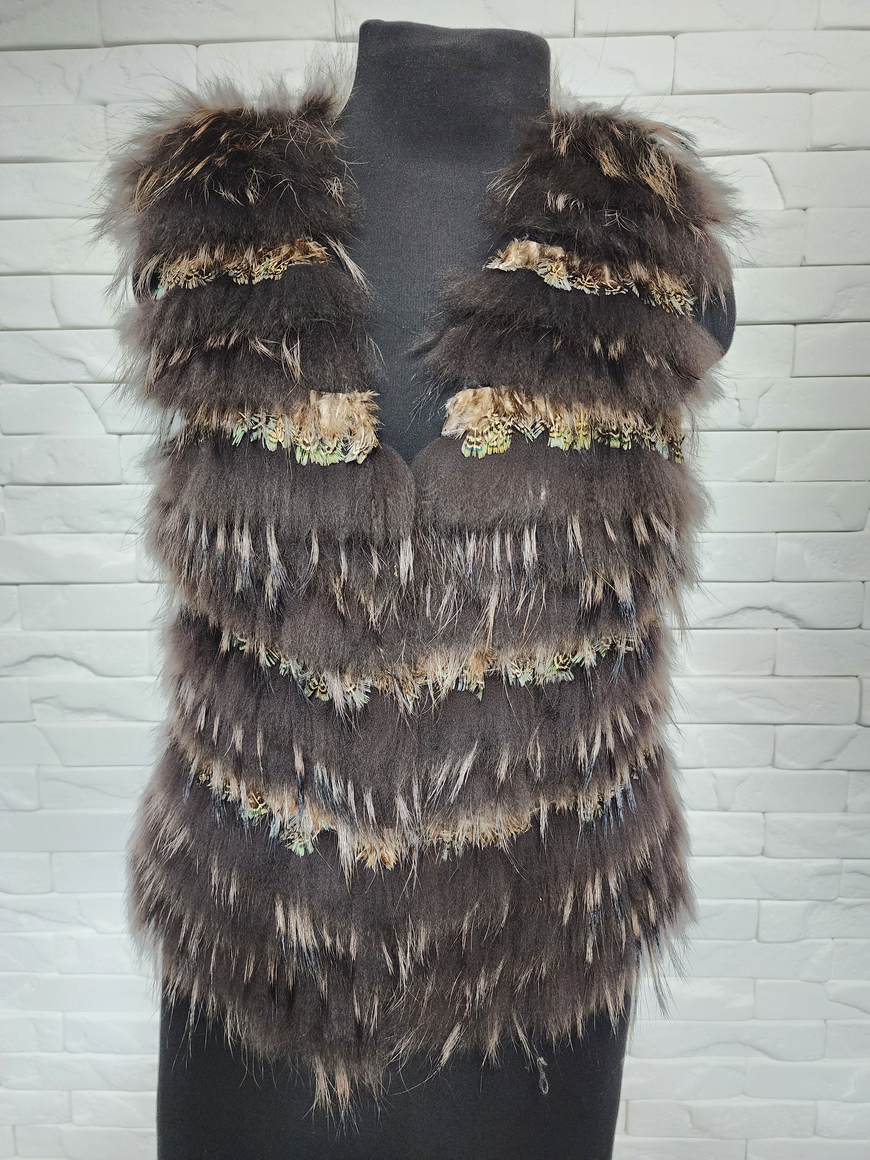 Designer Women's vest made of genuine fluffy fur and feathers. Size M / US 6-8 / IT 42-44 - 4 Thumbnail