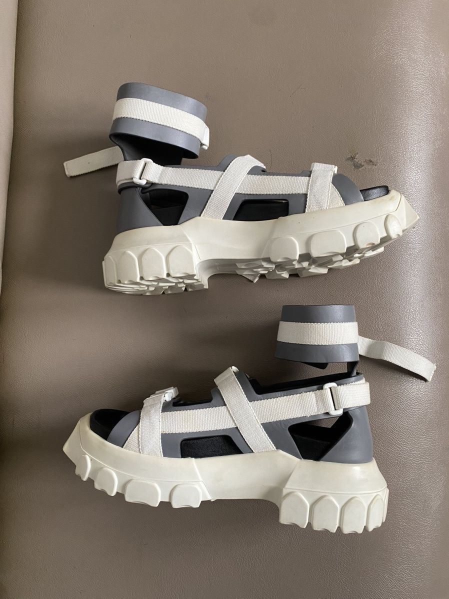 Rick Owens Rick owens tractor sandal Size US 8.5 / EU 41-42 - 2 Thumbnail