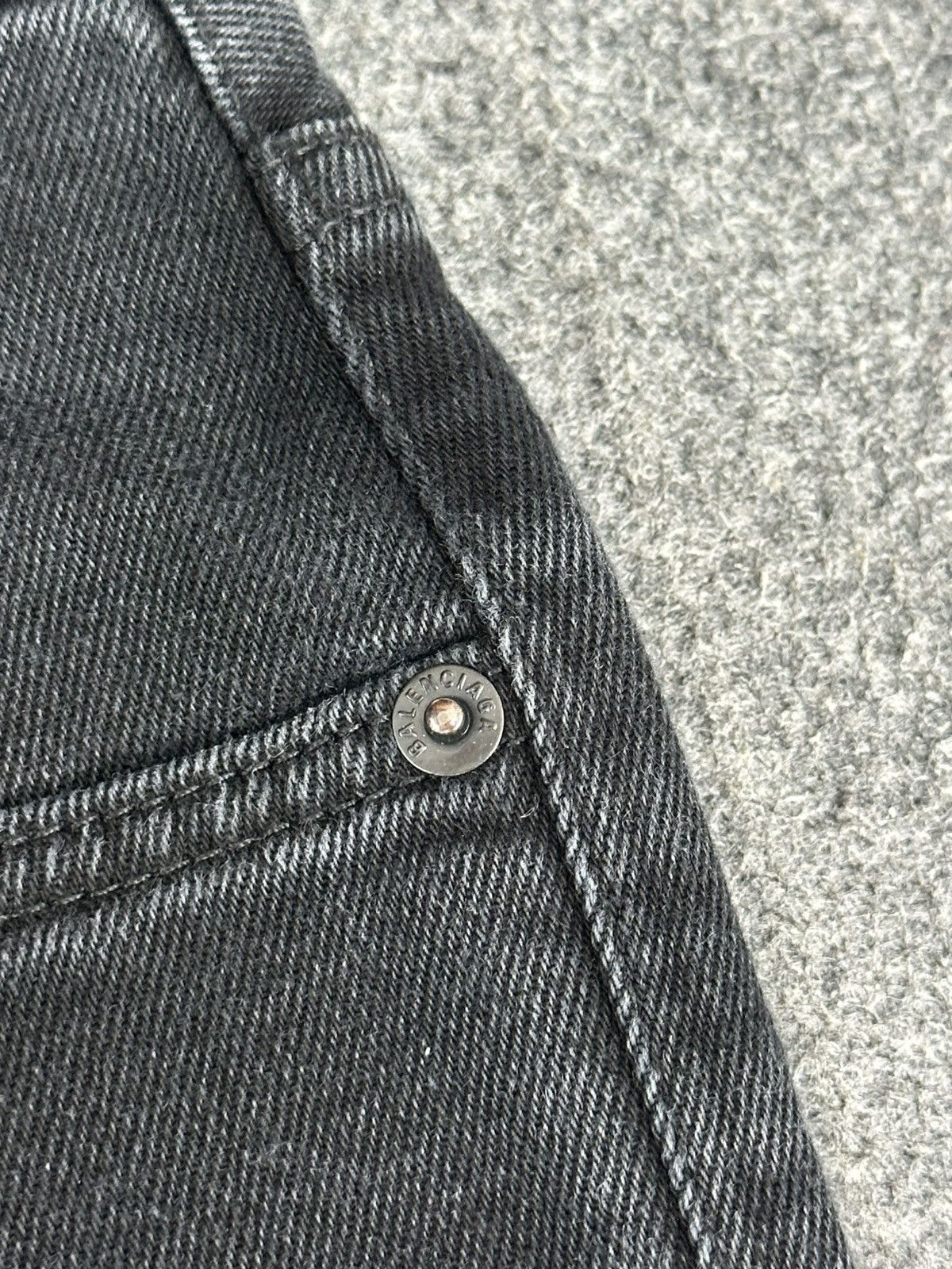 Balenciaga Balenciaga - Demna Gvasalia 2021 Straight Cut Jeans - Washed Size US 32 / EU 48 - 12 Thumbnail