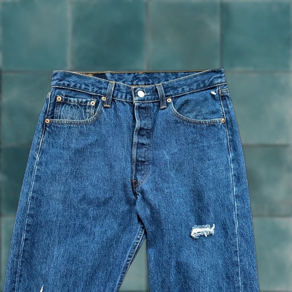 VINTAGE Levi's 501 Jeans Mens 34x32 Blue Denim 80s Distressed Thrashed Straight 34 Regular Inseam 32 USA 501 XX Model
