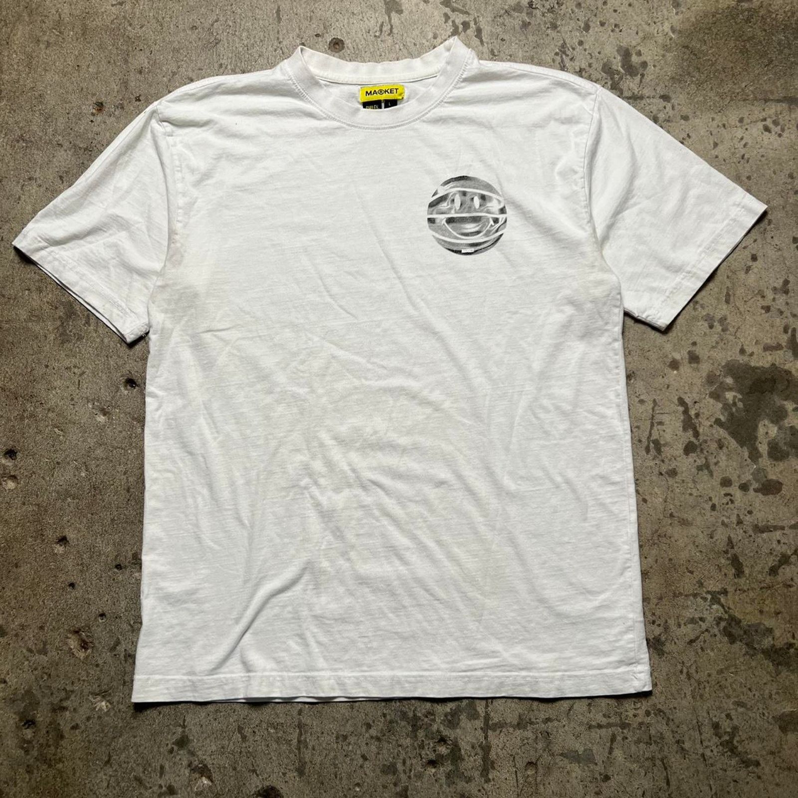 Market White Chinatown market basketball smiley shirt size L. Size US L / EU 52-54 / 3 - 1 Thumbnail