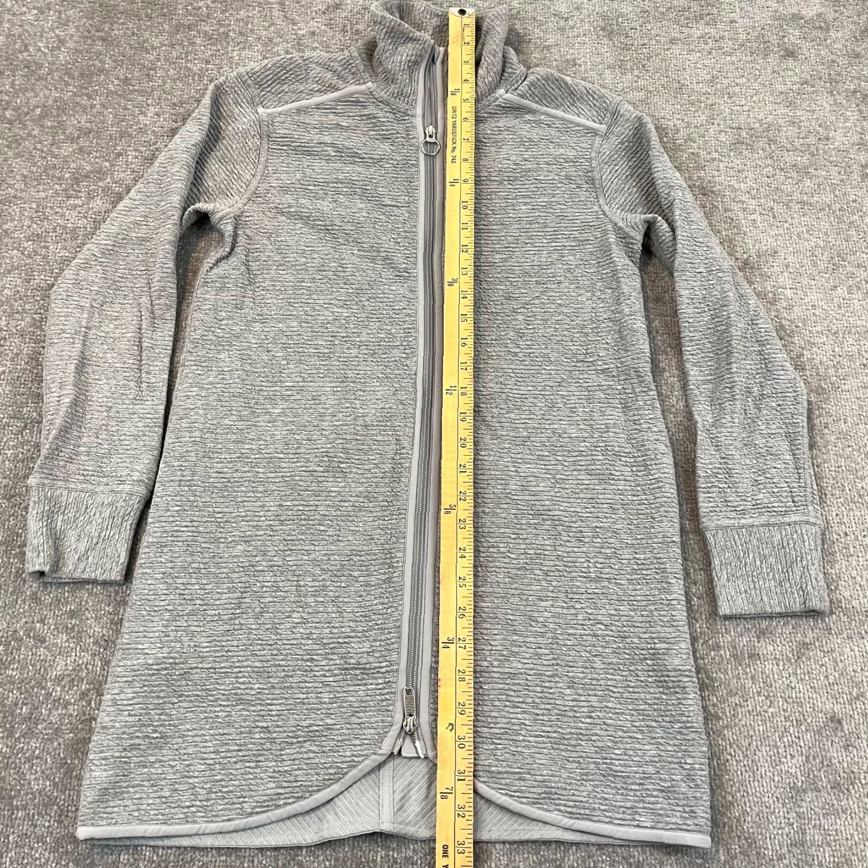 Lululemon **Lululemon On Repeat Jacket Gray Womens Size 4 Full Zip** User: Lululemon On Repeat Jacket Gray Size 4 Full Zip Womens Size S / US 4 / IT 40 - 5 Thumbnail