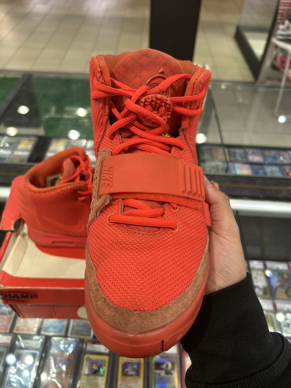 Yeezy Nike Yeezy 2 Red October Size US 9 / EU 42 - 3 Thumbnail