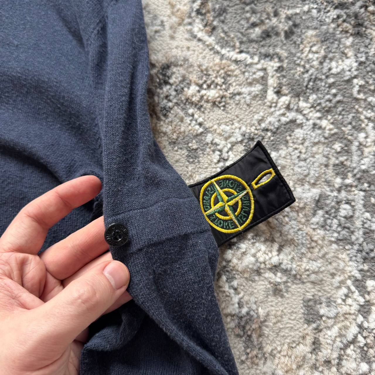 Stone Island Vintage Stone V Neck Knitted Navy Sweater Size US S / EU 44-46 / 1 - 7 Thumbnail