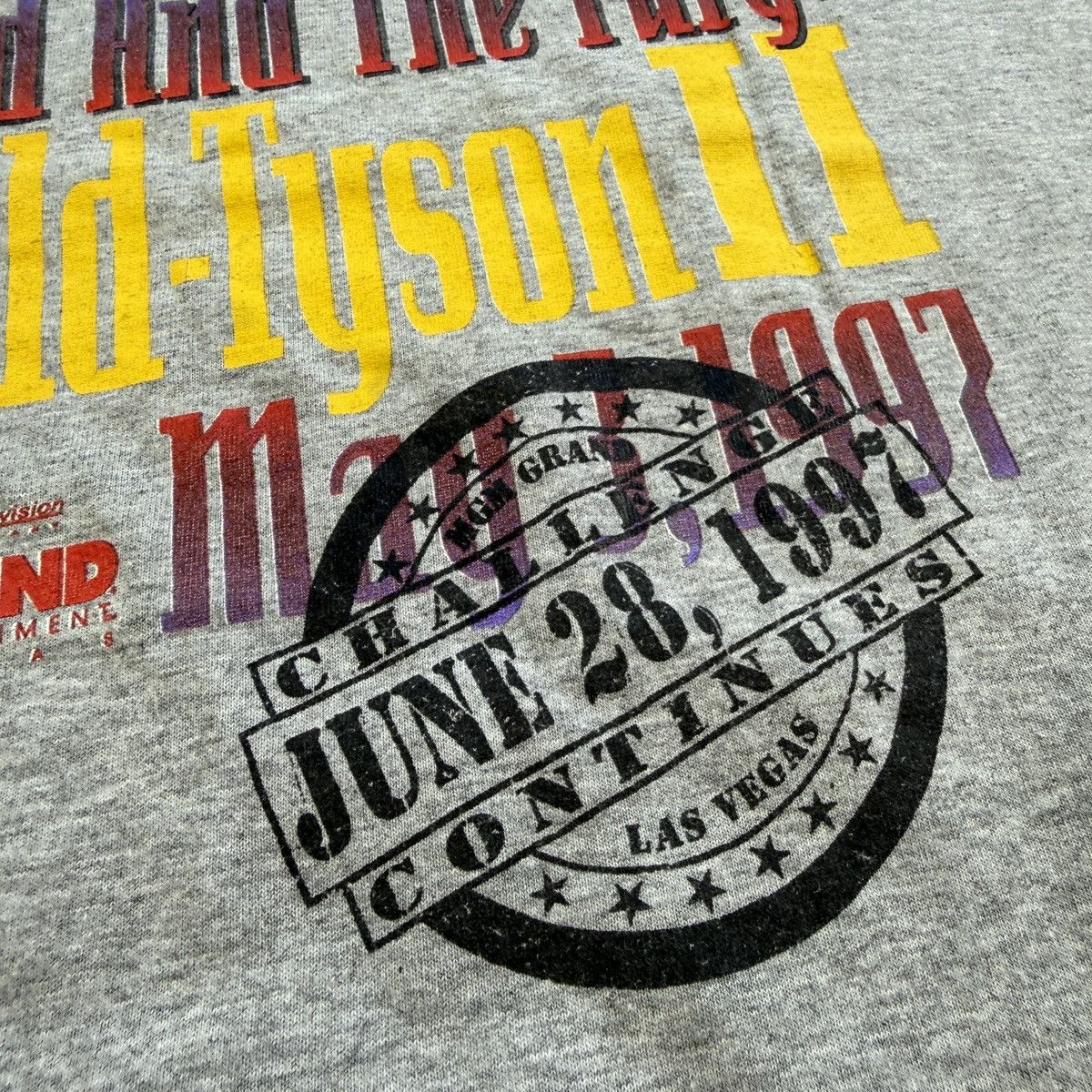 Vintage Vintage 1997 Holyfield Vs Tyson 2 MGM Grand T-shirt L usa Size US L / EU 52-54 / 3 - 8 Thumbnail