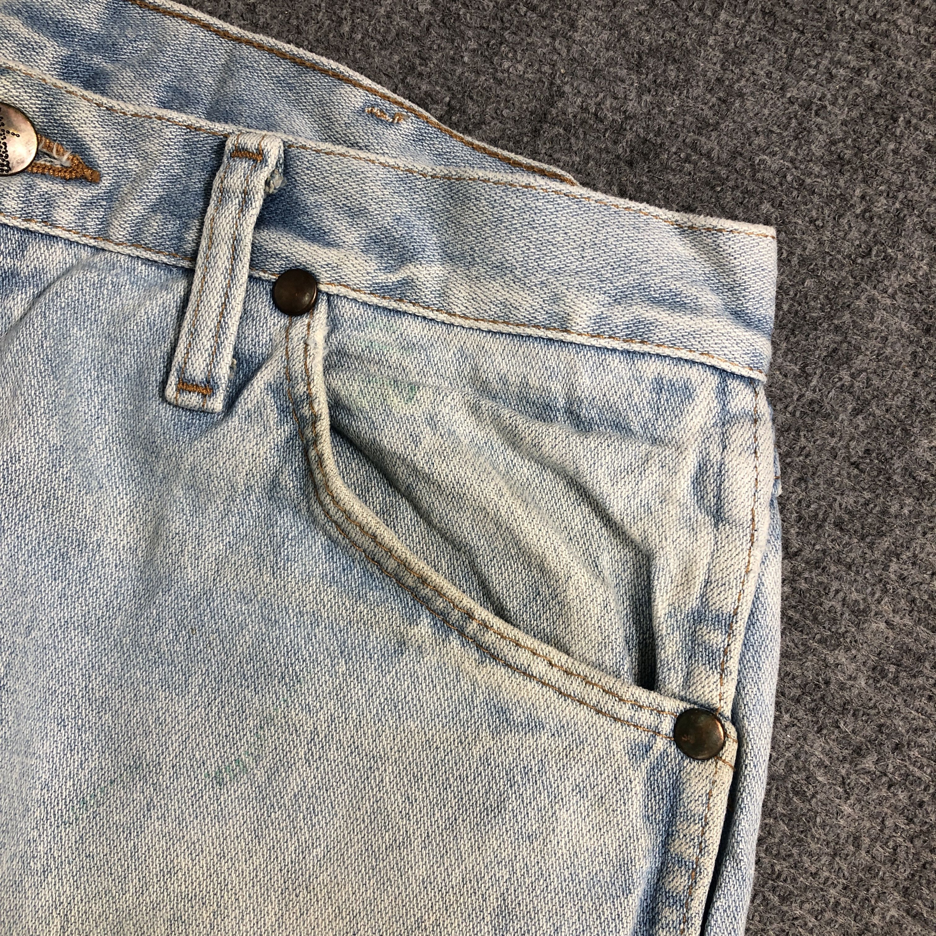 Vintage × Wrangler Vintage Wrangler Light Blue Wash Jeans L1069 Size US 31 - 3 Thumbnail