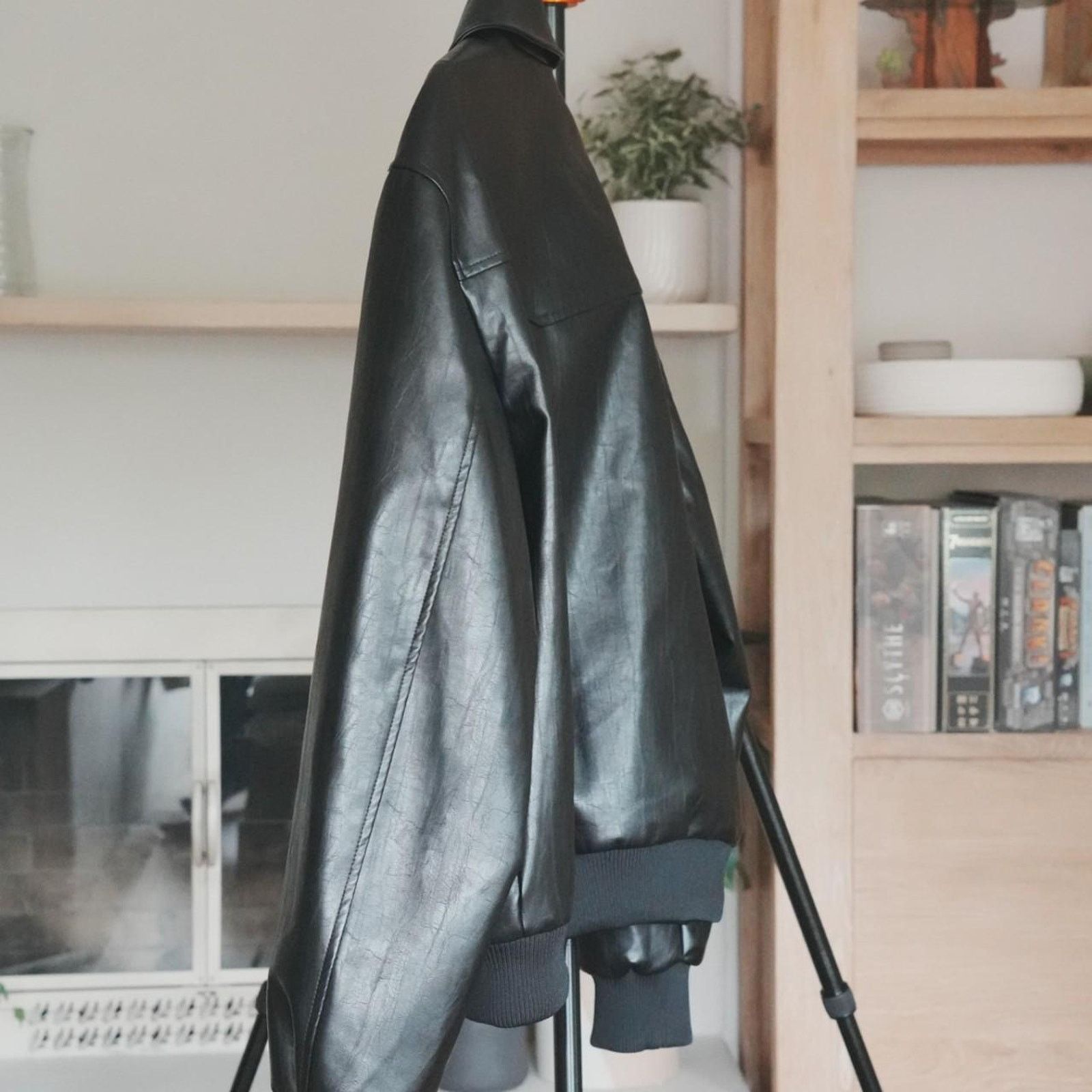 Other LVIN Black Leather Jacket (Vegan Leather) Size US L / EU 52-54 / 3 - 2 Thumbnail