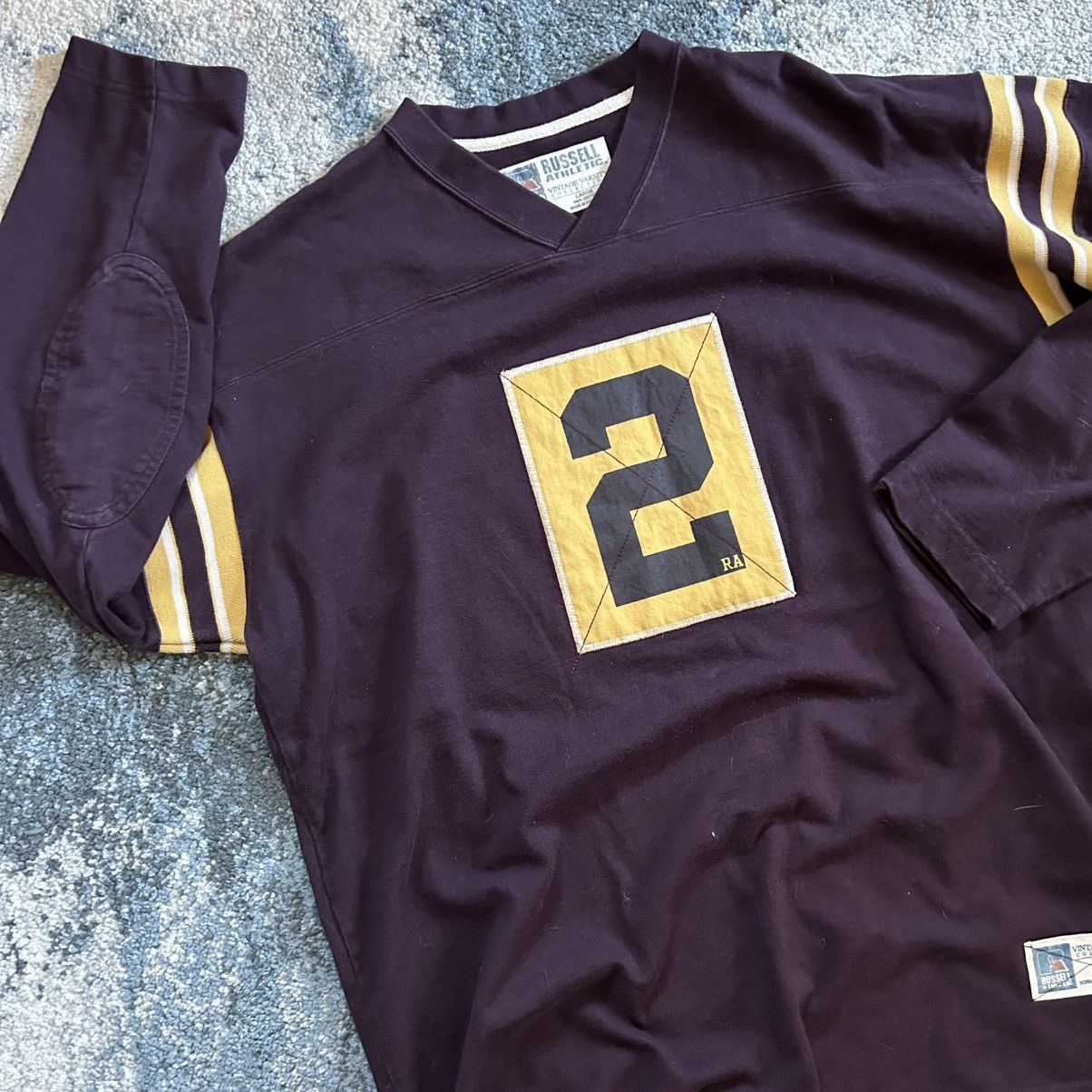 Russell Athletic SLUBBY MiDDLEWEiGHT RUGBY TOP DEEP MAROON OLD GOLD U of M Size US L / EU 52-54 / 3 - 5 Thumbnail