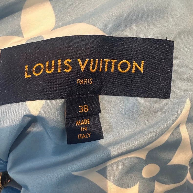 Louis Vuitton Louis Vuitton Gradient Logo Hooded Jacket -2505 Size US M / EU 48-50 / 2 - 4 Thumbnail