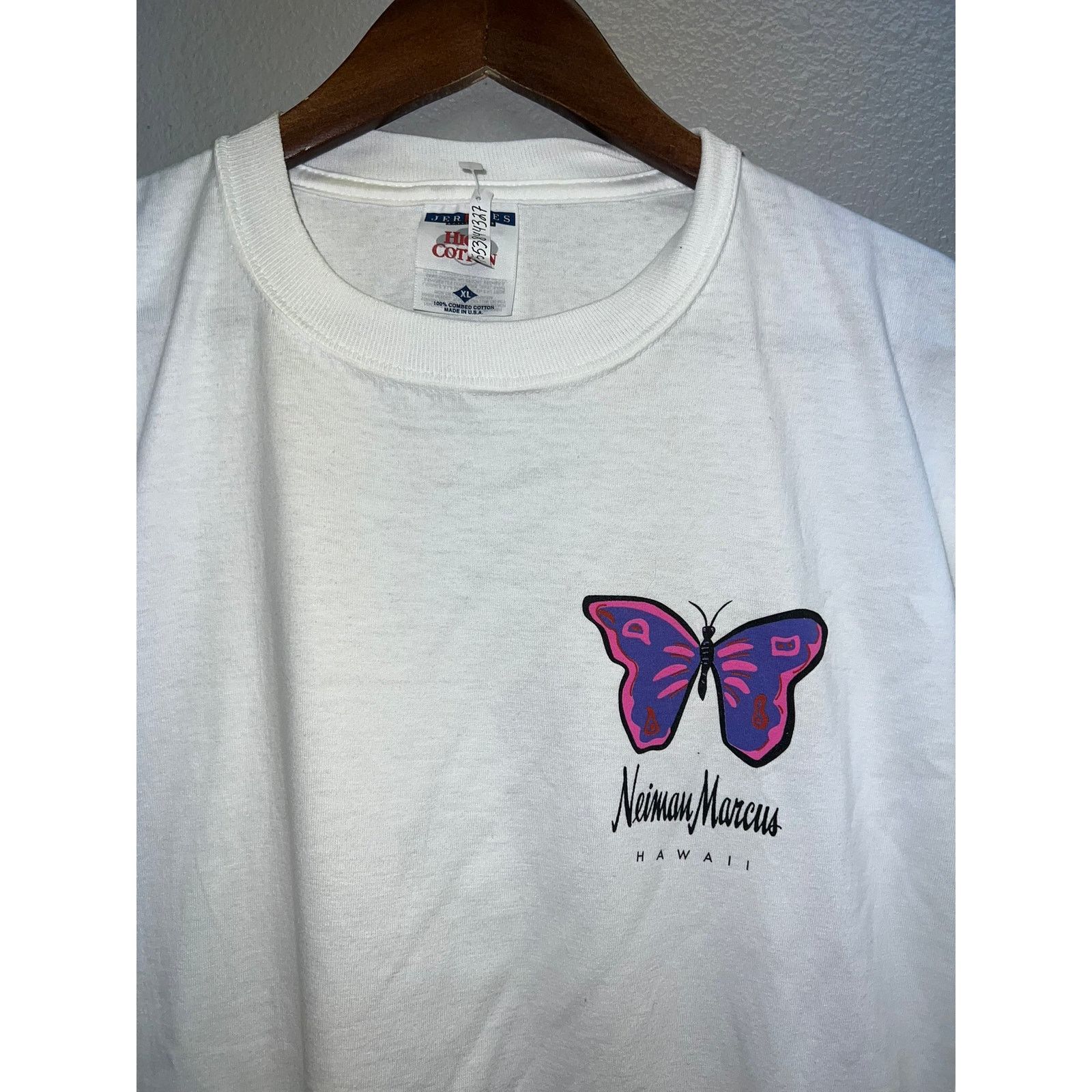 Jerzees Vintage Neiman Marcus Shirt Hawaii Butterfly Tee XL USA Size US XL / EU 56 / 4 - 2 Thumbnail
