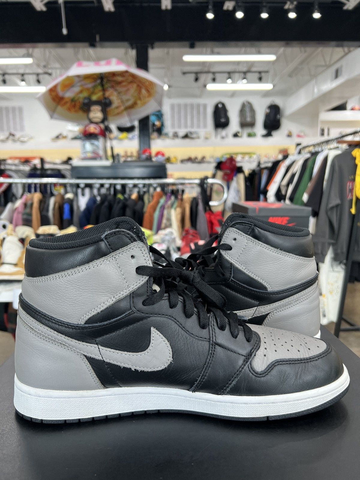 Jordan Brand × Nike Air Jordan 1 Shadow Sz. 11.5 (2018) Size US 11.5 / EU 44-45 - 4 Thumbnail