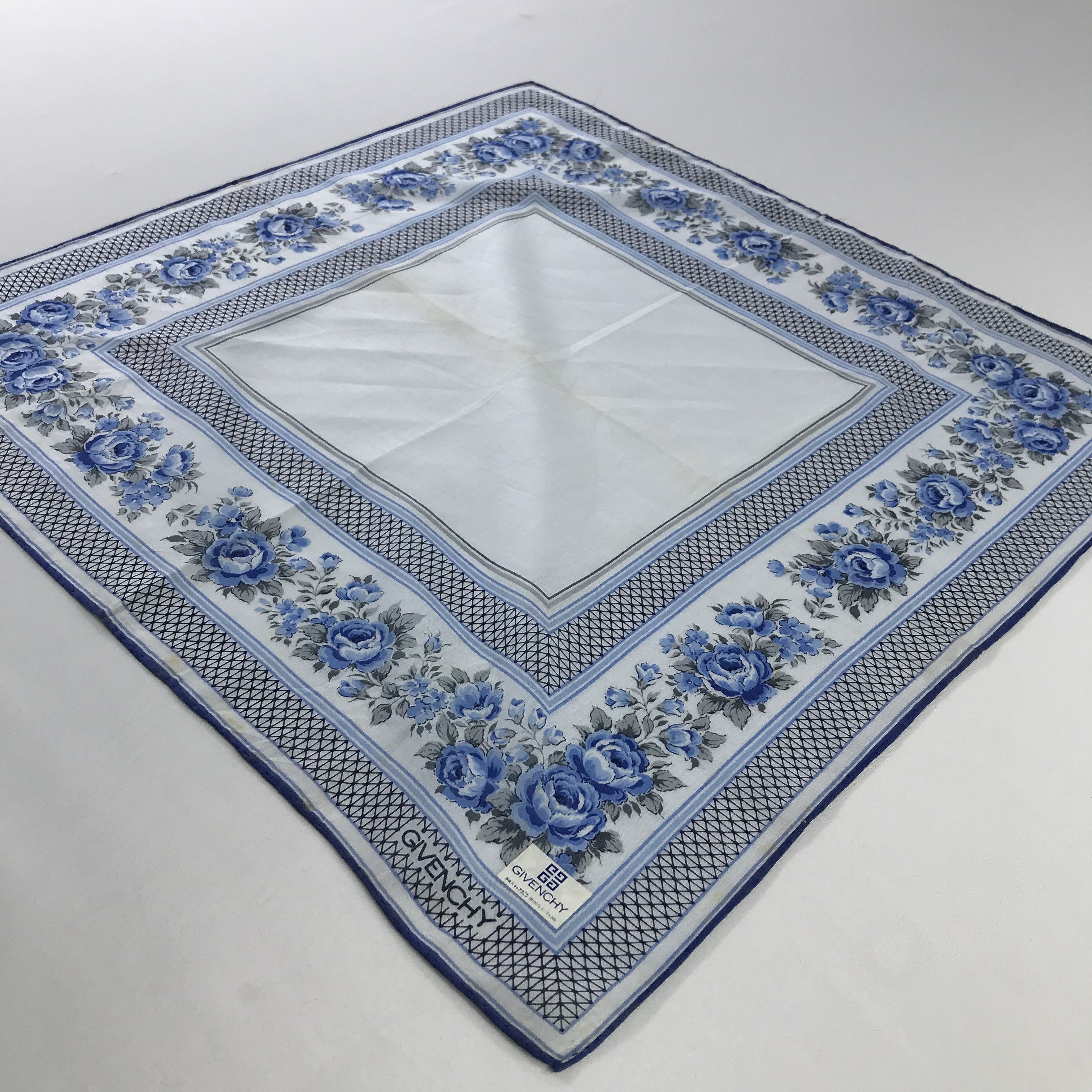 Vintage Givenchy Bandana/ Handkerchief / Neckerchief Size ONE SIZE - 4 Thumbnail