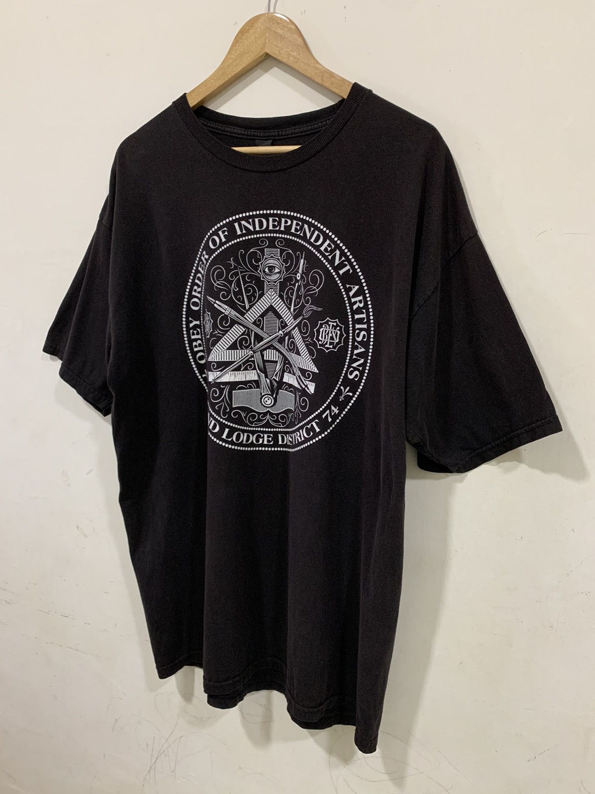 Obey Obey Order Of İndependent Artisans t-Shirt Size US XL / EU 56 / 4 - 2 Thumbnail