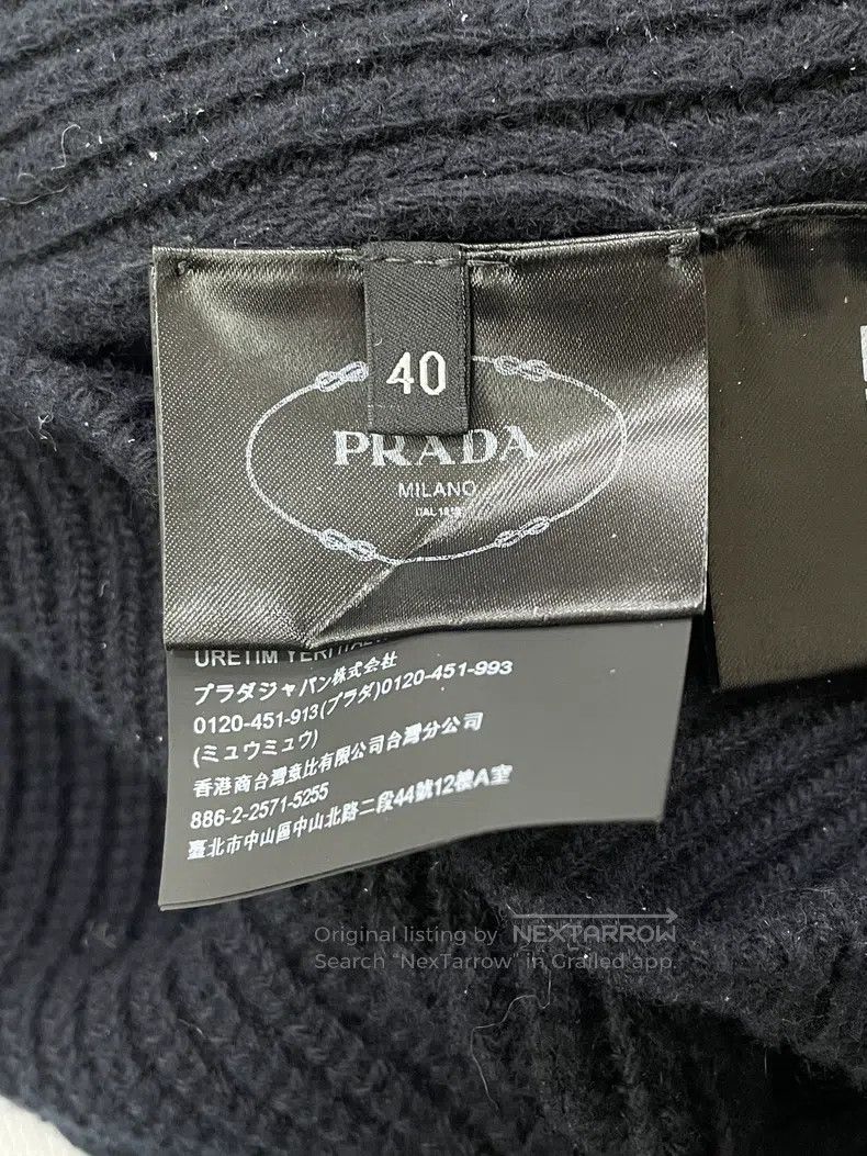Prada Prada Black letter large logo embroidered cashmere wool sw Size XS / US 0-2 / IT 36-38 - 4 Thumbnail