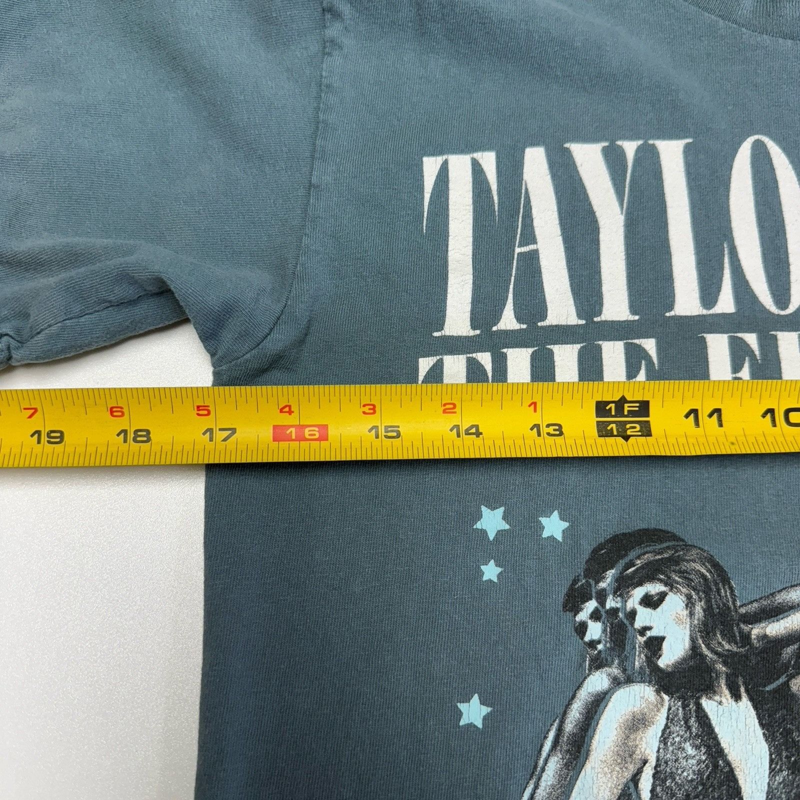 Band Tees Taylor Swift The Eras Tour T Shirt Small 17x25 Gray Short Sl Size S / US 4 / IT 40 - 11 Thumbnail