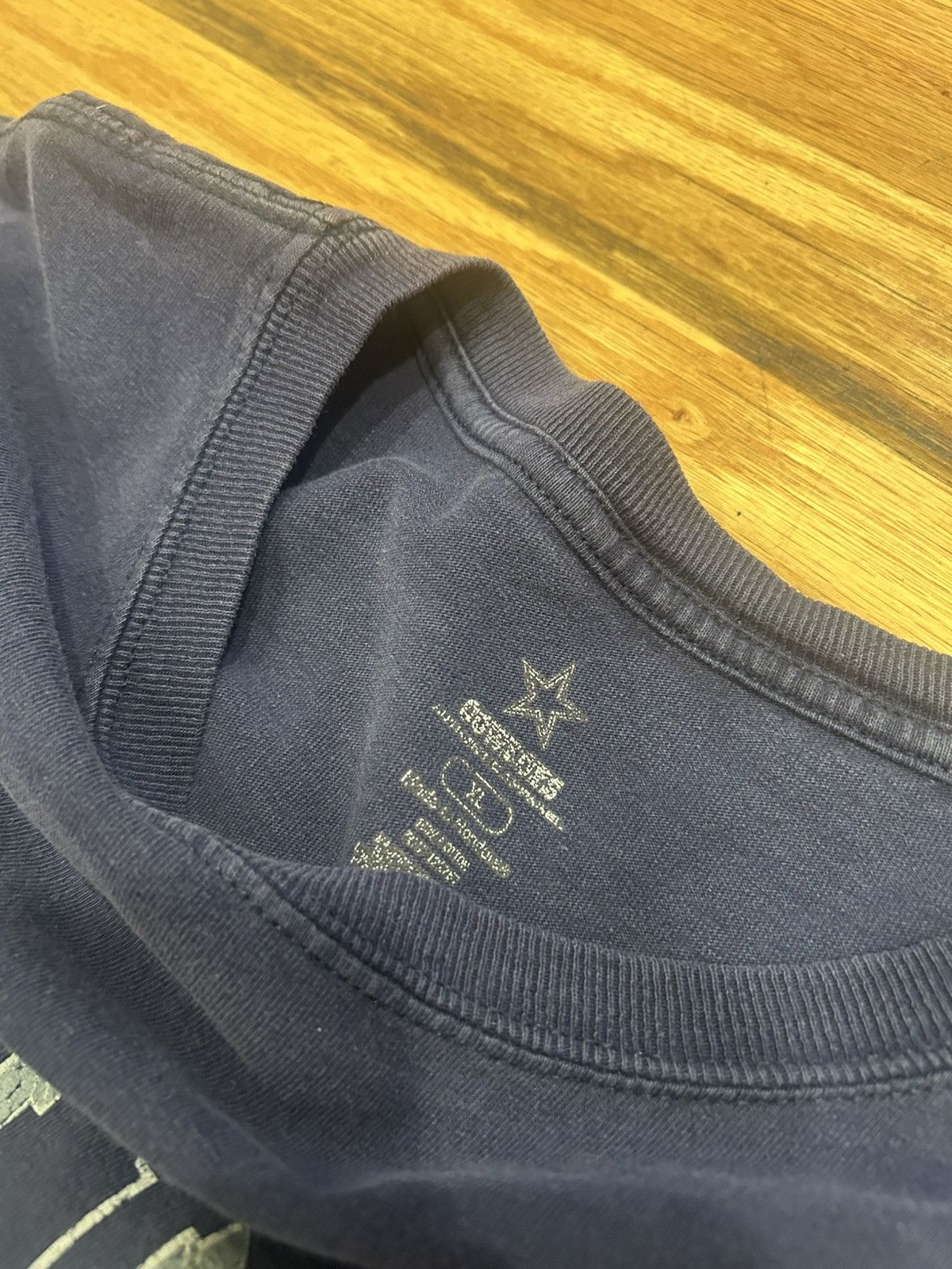 Other Vintage Dallas Cowboys football helmet navy blue t-shirt Size US XL / EU 56 / 4 - 2 Thumbnail