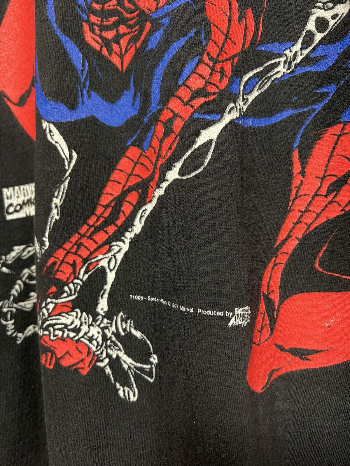 Vintage Vintage Spider-Man 1997 Marvel Comics Vtg T-Shirt Size US L / EU 52-54 / 3 - 6 Thumbnail