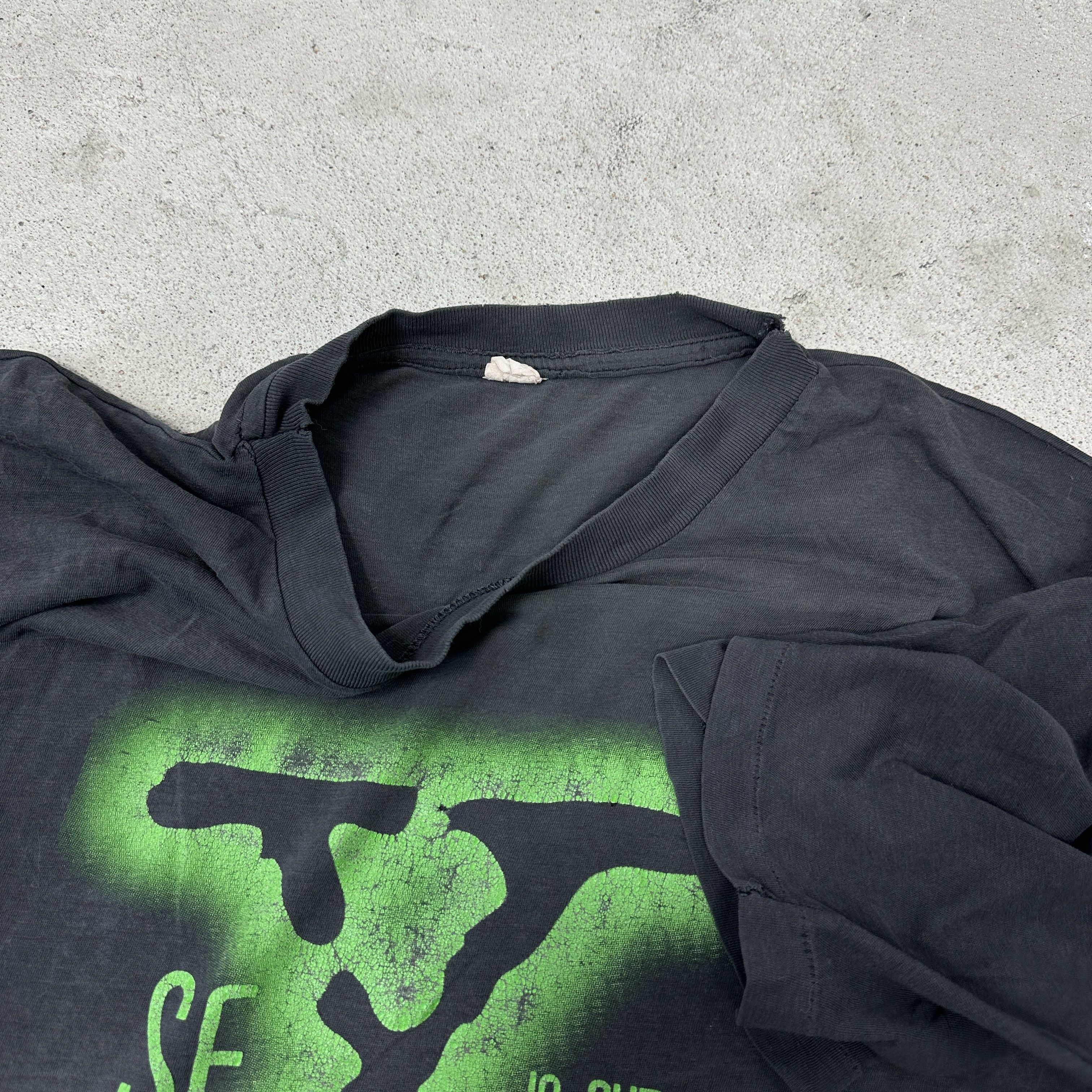 Vintage Vintage Sex is out there X-Files Parody TrashedT-shirt 90s Size US XL / EU 56 / 4 - 5 Thumbnail