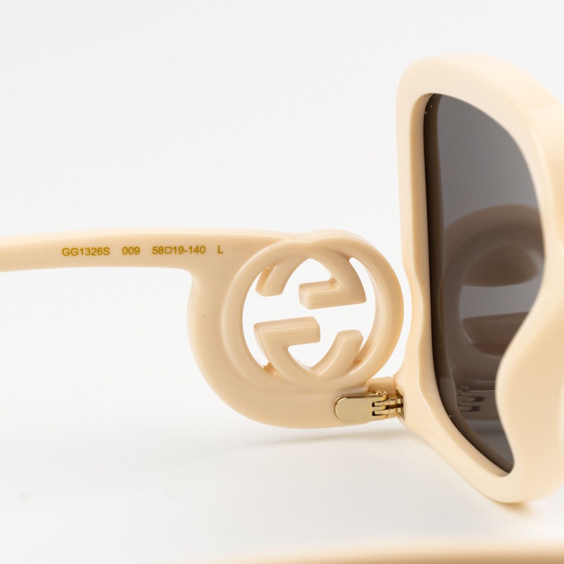 Gucci NEW Gucci GG1326S 009 Oversized Square Women Sunglasses Size ONE SIZE - 8 Thumbnail