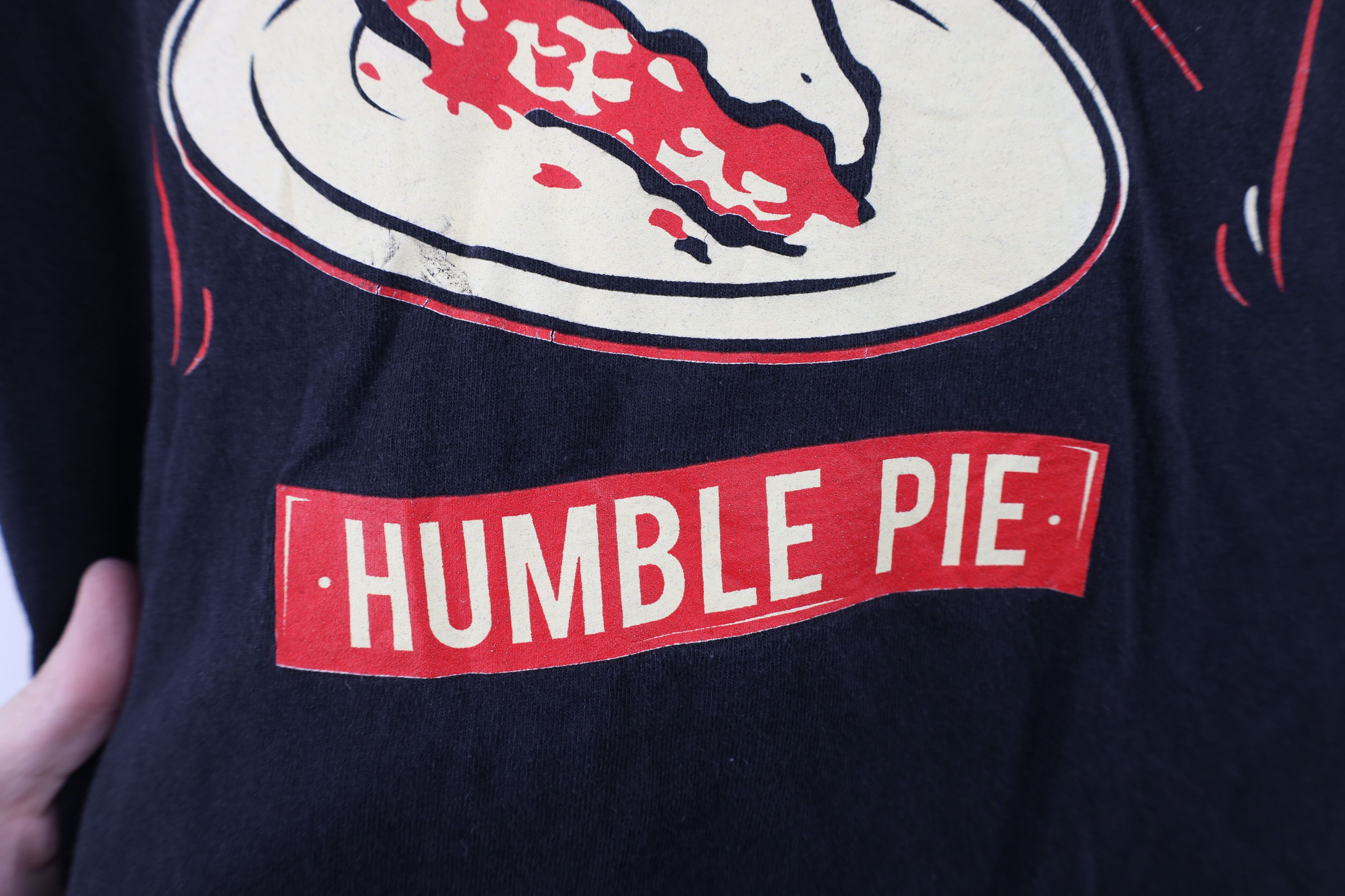 The Hundreds Vintage Y2K The Hundreds Streetwear Humble Pie T-Shirt Size US S / EU 44-46 / 1 - 5 Thumbnail