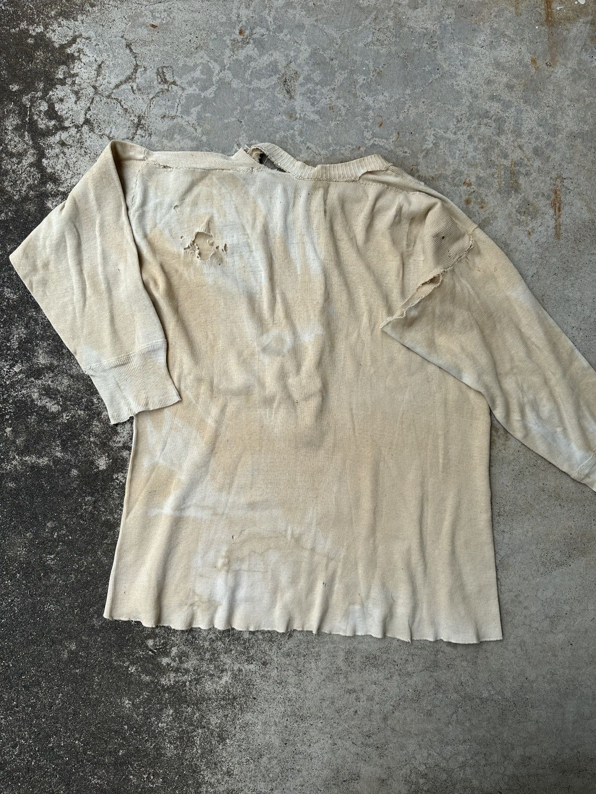 Vintage 50s-60s Sunfade trashed zombie distressed henley cream tee Size US L / EU 52-54 / 3 - 3 Thumbnail
