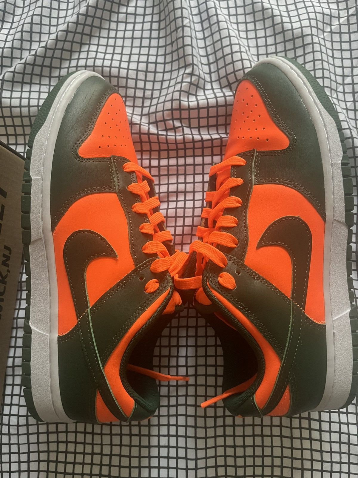 Nike Nike Dunk Low Retro Miami Hurricane Size US 9.5 / EU 42-43 - 3 Thumbnail