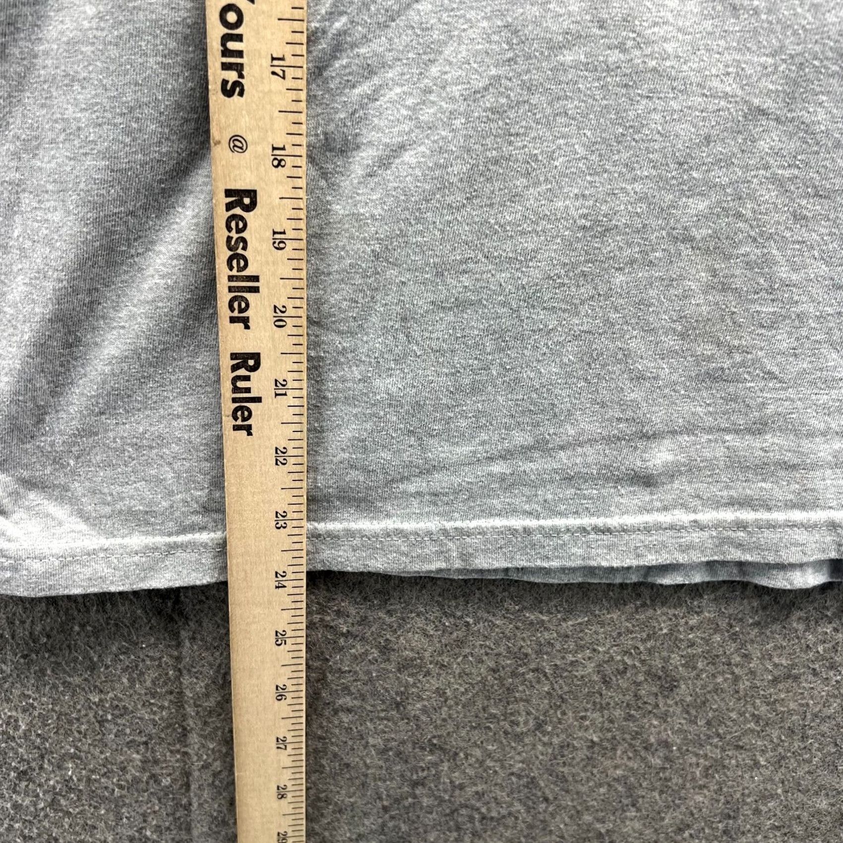 Vans VANS Shirt Mens Large Gray Crewneck Spell Out Logo Classic Skate Off the Wall Shirt Mens Large Gray Crewneck Nike? Size US L / EU 52-54 / 3 - 4 Thumbnail
