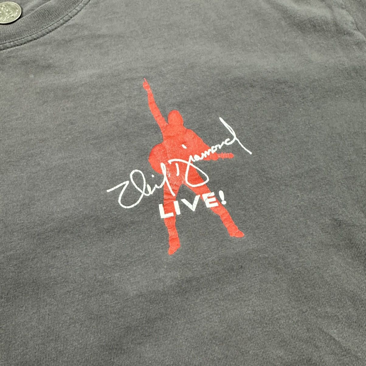 Gildan Vintage 2001 Neil Diamond Live in Concert Band Tee Size US XL / EU 56 / 4 - 4 Thumbnail