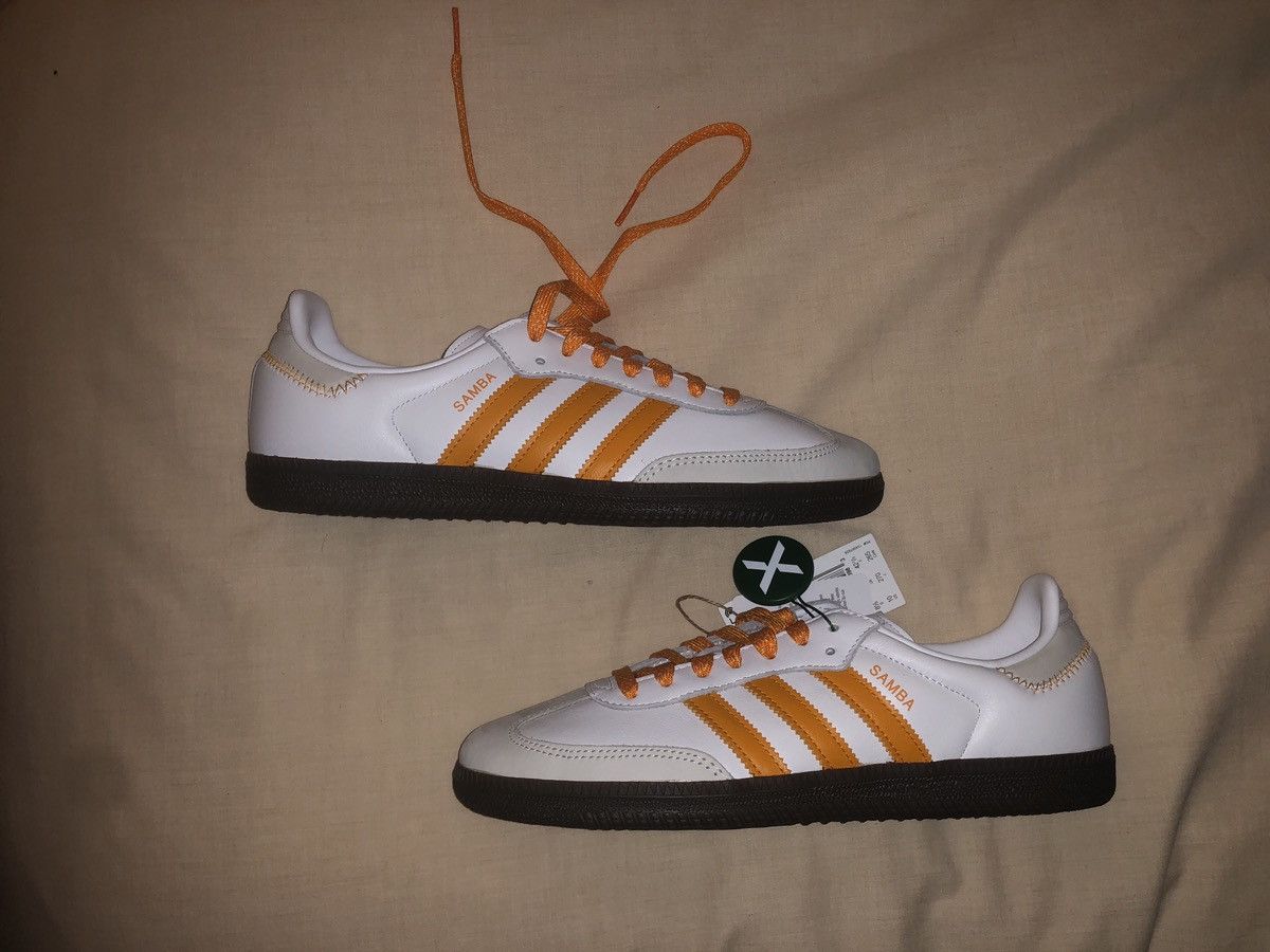 Adidas × Designer Adidas Samba OG Cloud White Orange Size US 10 / IT 40 - 1 Thumbnail