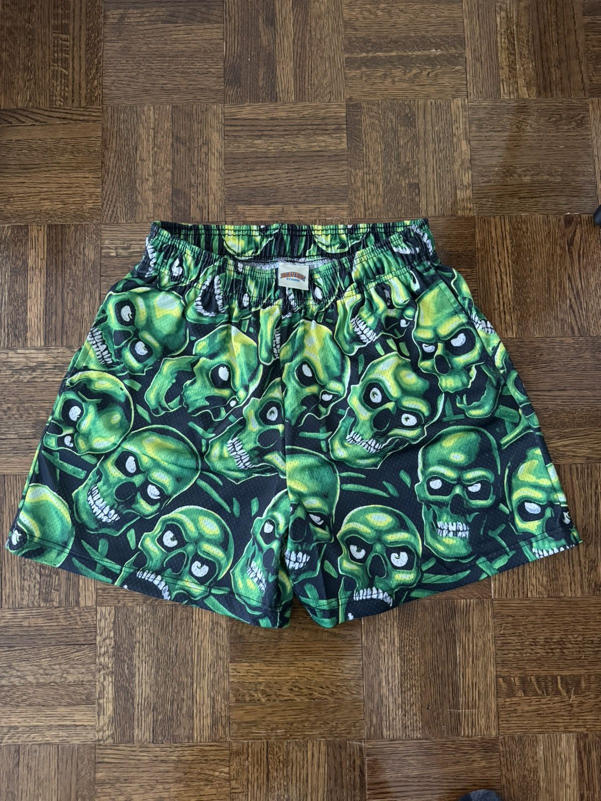 Bravest Studios GG shops Shorts Green