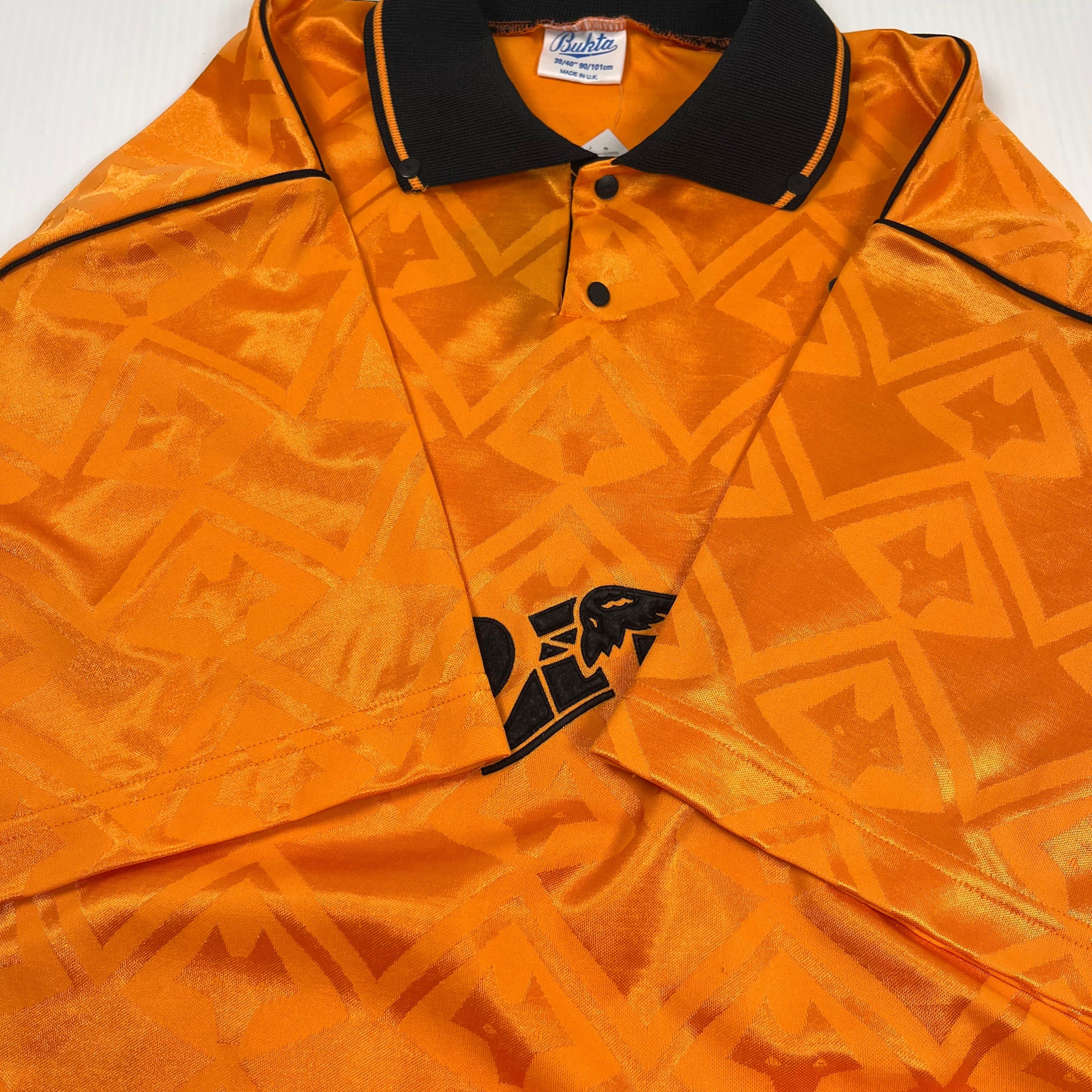 Vintage 1991-92 Wolverhampton Wanderers Home Kit L Size US L / EU 52-54 / 3 - 5 Thumbnail