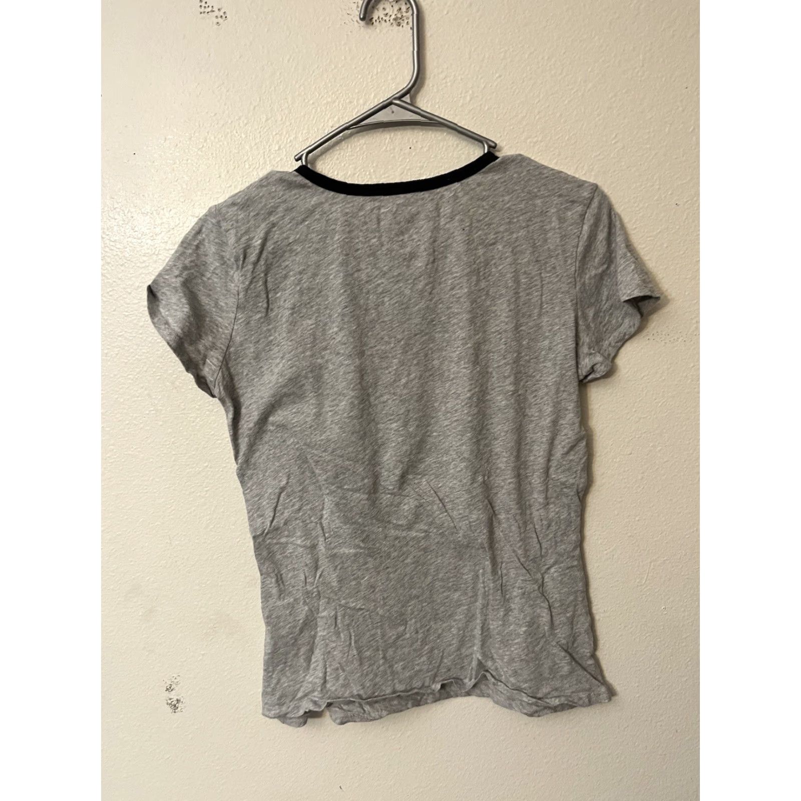 Vintage VINTAGE New York & Company T-Shirt Gray Women Medium Graphic Shirt Adult M Womens Size M / US 6-8 / IT 42-44 - 2 Thumbnail