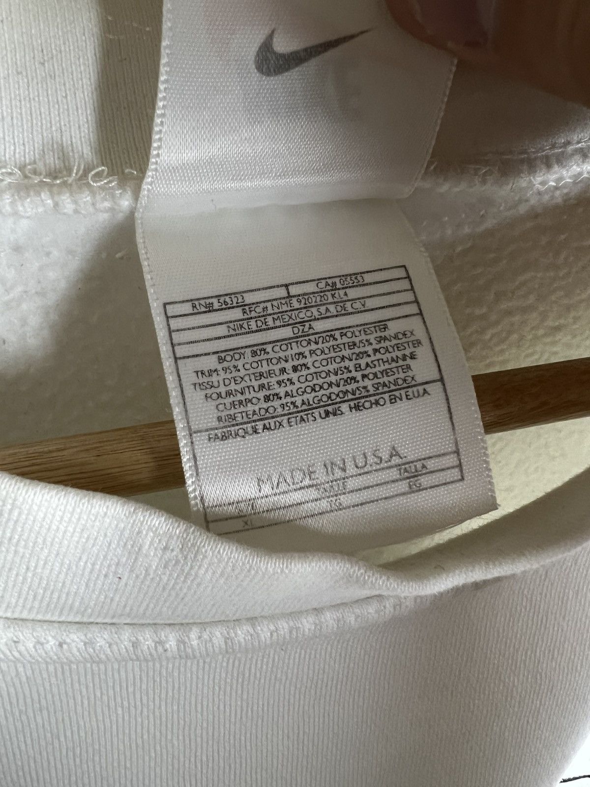 Nike Vintage Nike Small Swoosh Oversized Sweatshirt Y2K USA Size US L / EU 52-54 / 3 - 7 Thumbnail