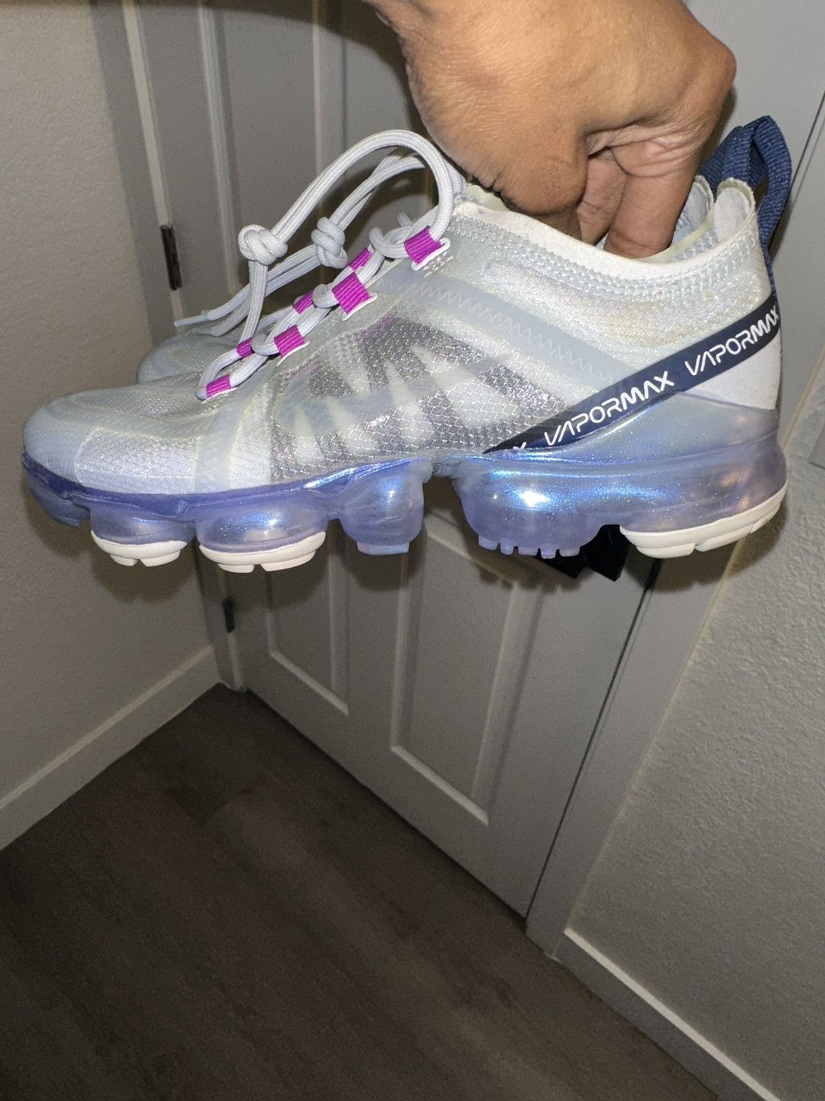 Nike Womens Nike Vapormax Size US 6 / IT 36 - 1 Thumbnail