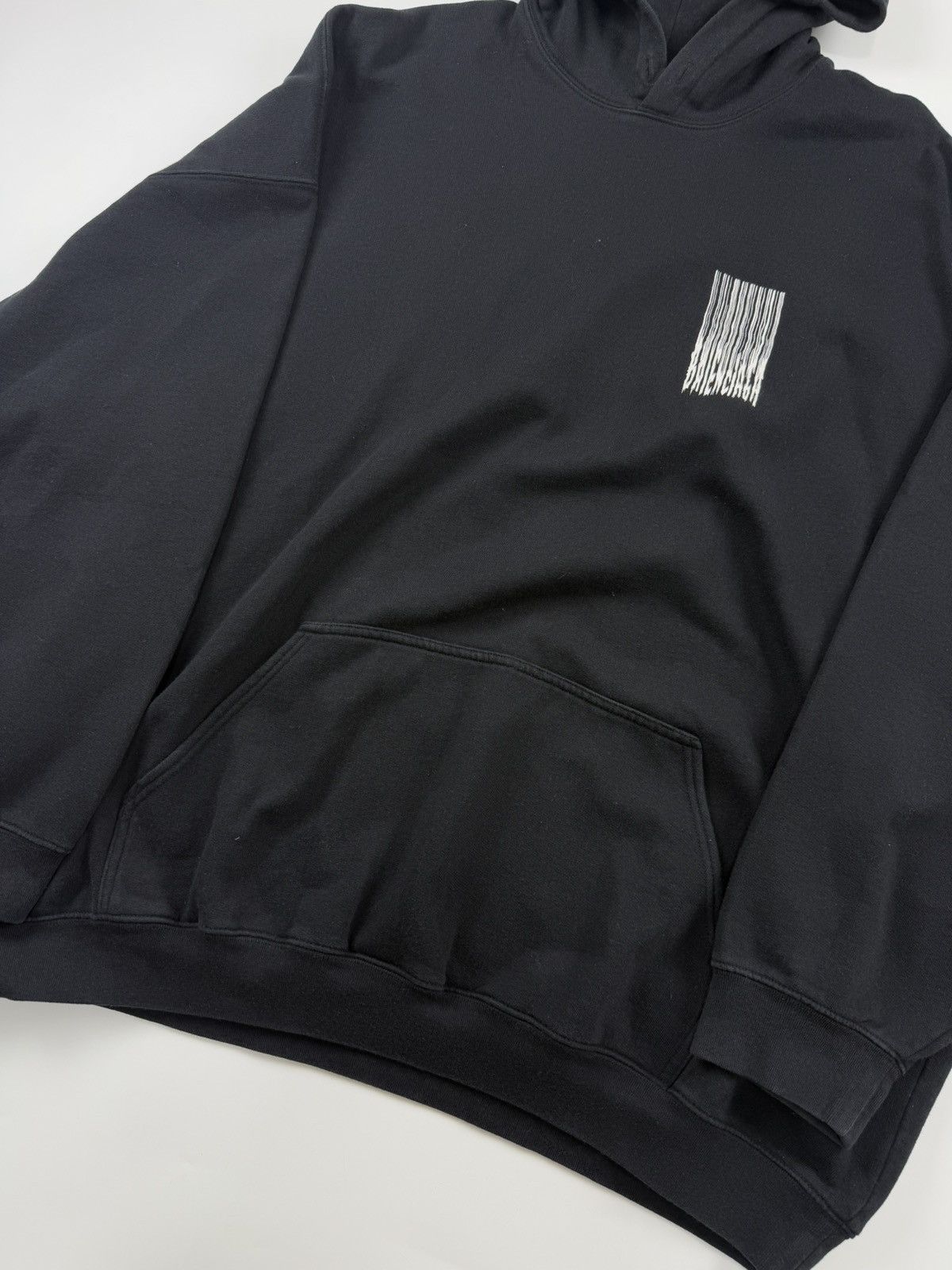 Balenciaga Balenciaga Oversized Barcode Hoodie Size US S / EU 44-46 / 1 - 5 Thumbnail