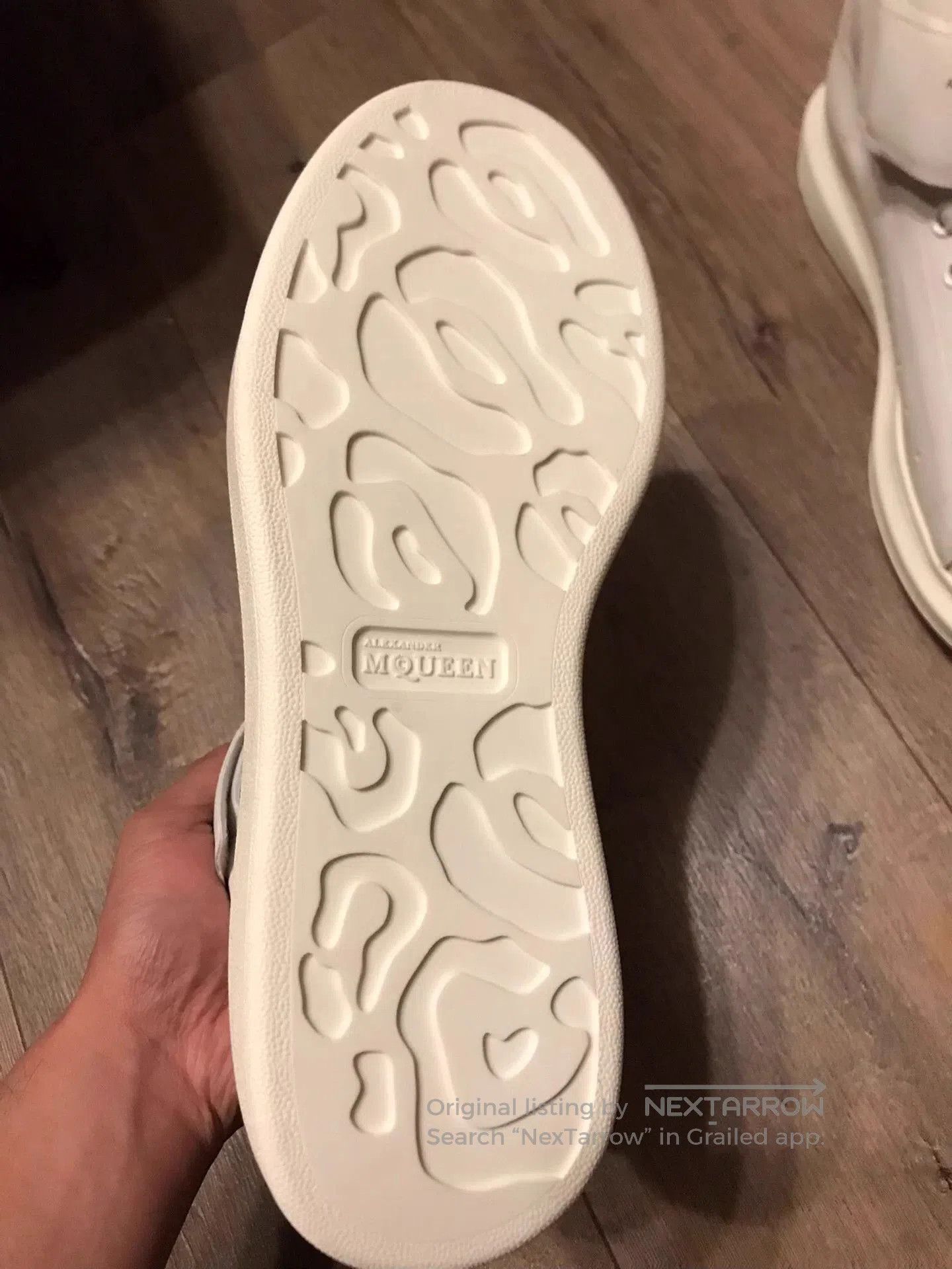 Alexander McQueen White High-Top Sneakers Size 9. Size US 9 / EU 42 - 5 Thumbnail