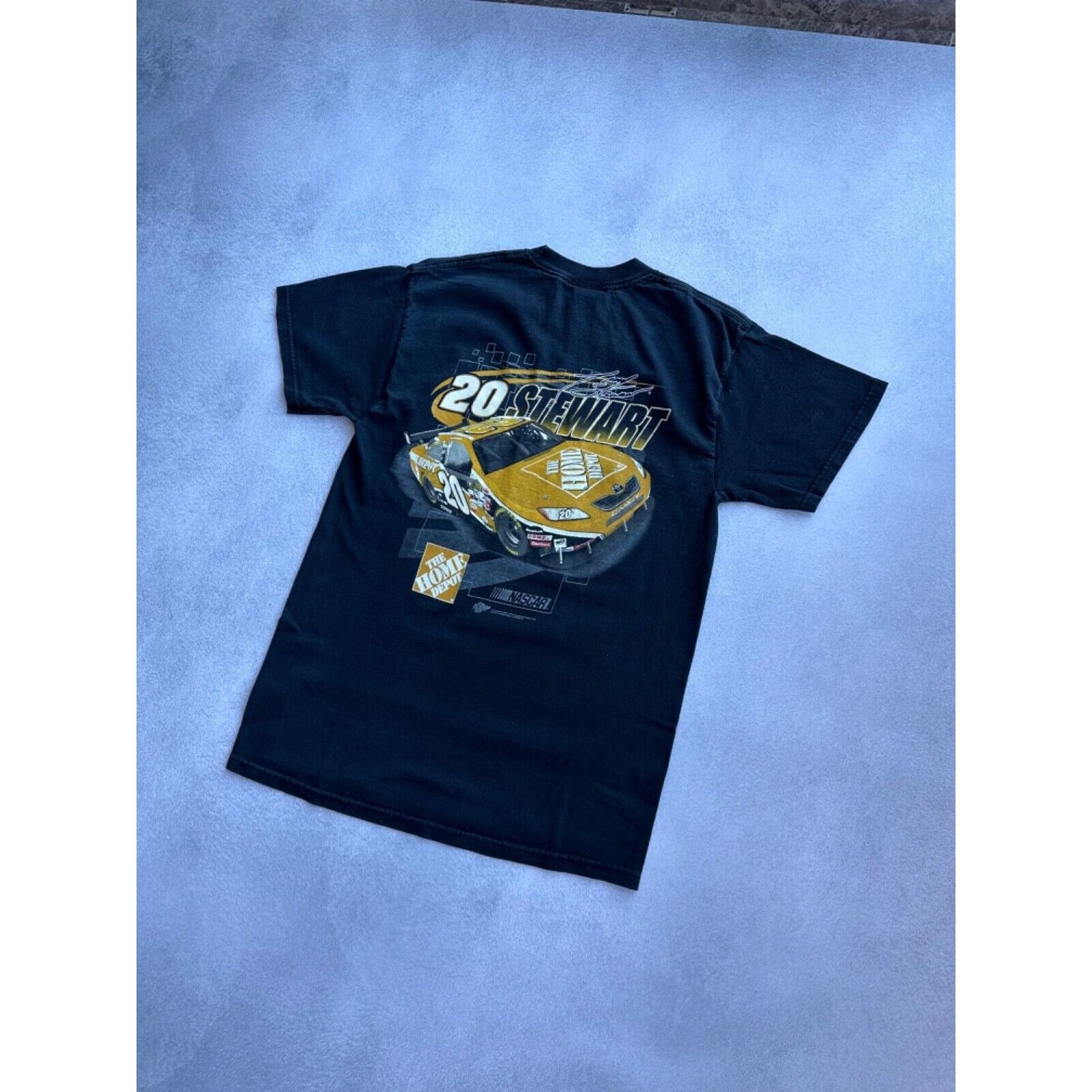 NASCAR VTG NASCAR Tony Stewart Home Depot Racing T-shirt Size US M / EU 48-50 / 2 - 3 Thumbnail