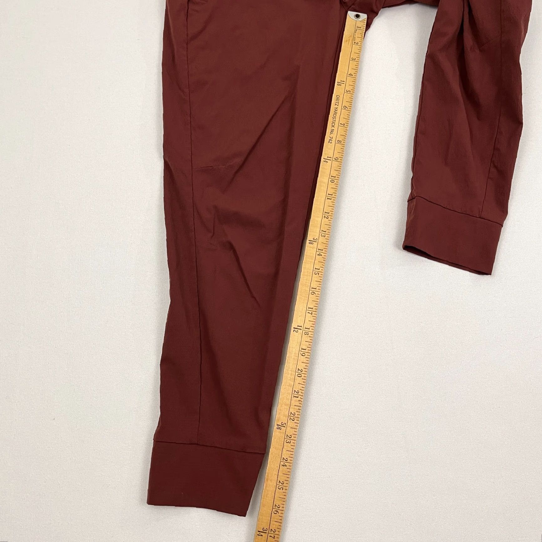 Athleta Athleta Trekkie North Jogger Pants Womens Sz 6 W29 L27 Burgundy Travel Pull On Size 28" / US 6 / IT 42 - 4 Thumbnail