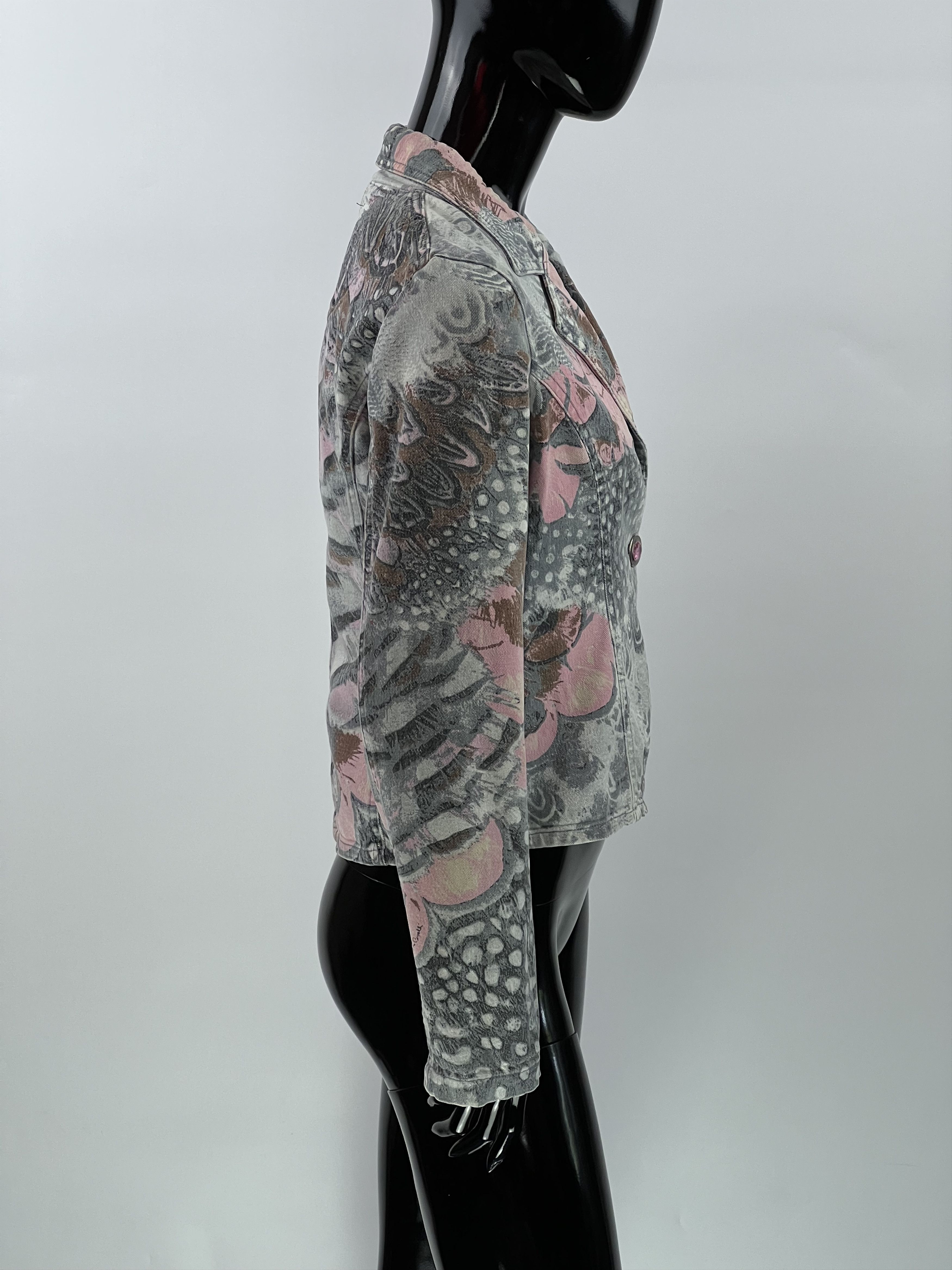 Roberto Cavalli Rare Vintage Roberto Cavalli Printed Denim Jacket Size S/M Size M / US 6-8 / IT 42-44 - 2 Thumbnail
