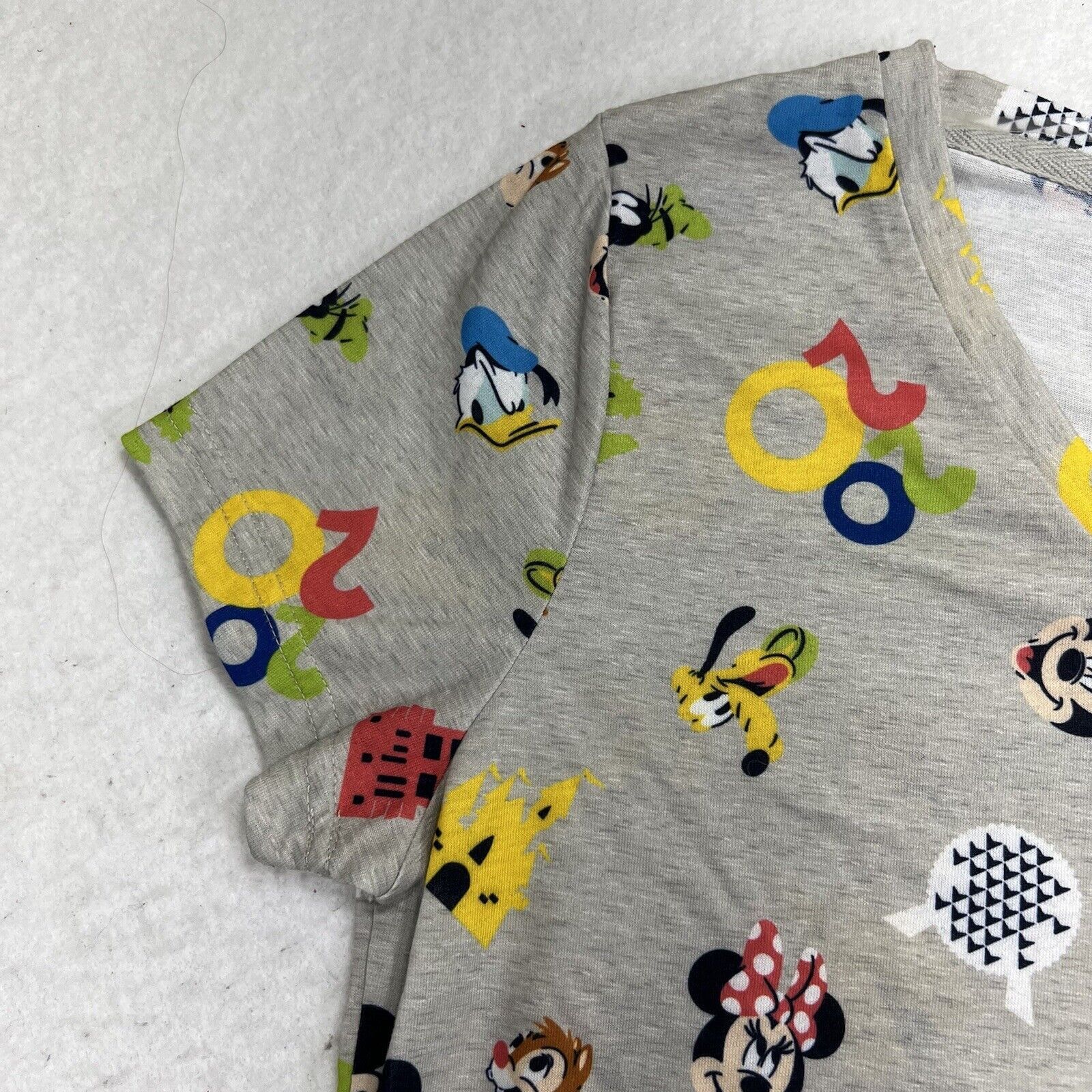 Disney Disney Parks Short Sleeve Mickey & Friends T Shirt Size S / US 4 / IT 40 - 5 Thumbnail