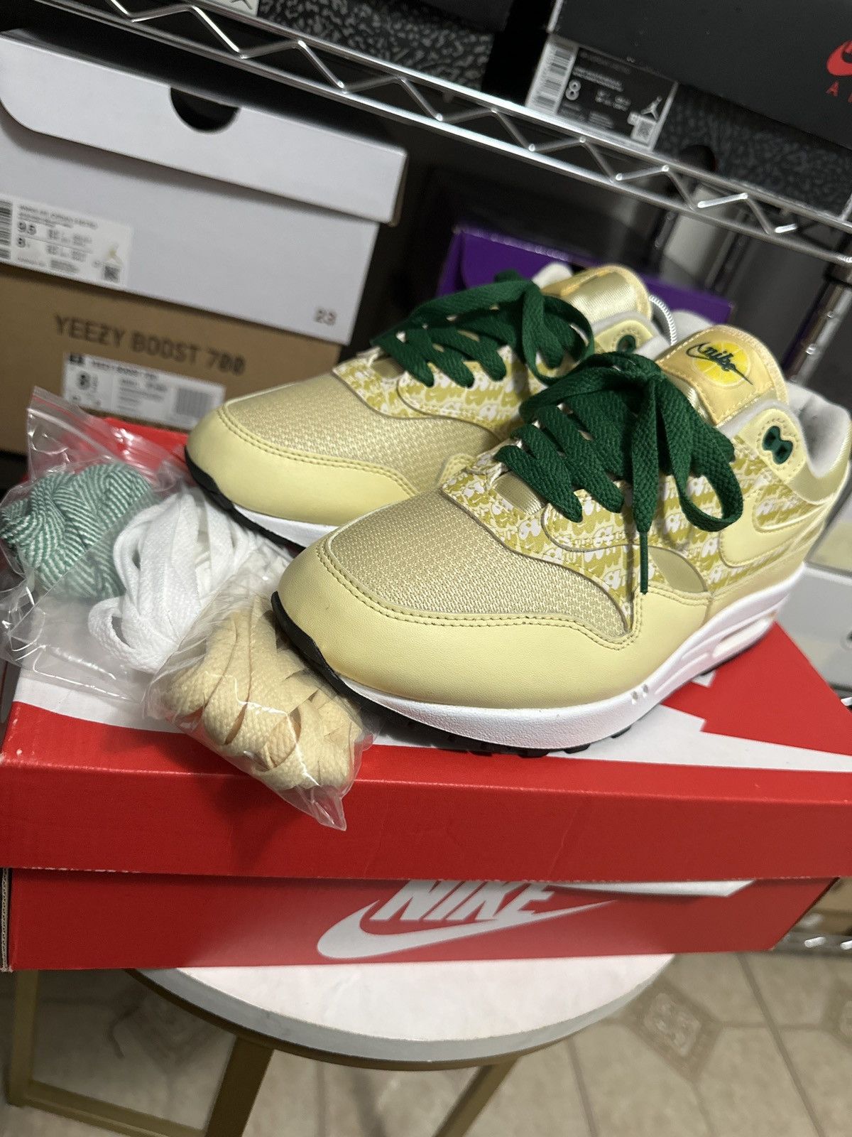 Nike Lemonade Air max 1 Size US 8 / EU 41 - 2 Thumbnail