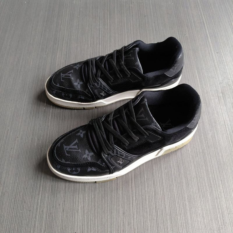 Louis Vuitton Louis Vuitton Black Trainer Sneakers 0079 Size US 8.5 / EU 41-42 - 1 Thumbnail