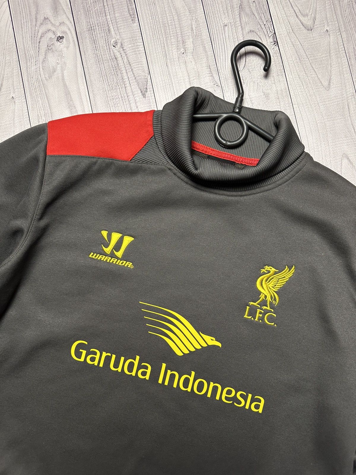 Vintage Vintage Liverpool soccer sweatshirt turtleneck size L Size US L / EU 52-54 / 3 - 3 Thumbnail