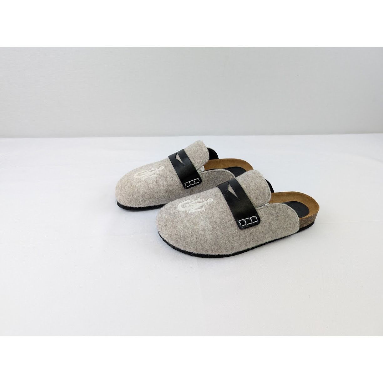 JW Anderson o1rshd1 Embroider Loafer in Natural Size US 8 / EU 41 - 16 Thumbnail