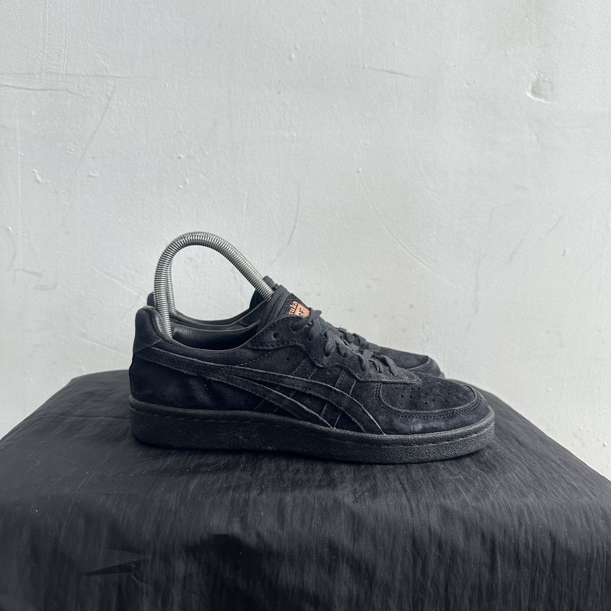 Asics Asics Onitsuka Tiger Sneakers Size US 6 / IT 36 - 1 Thumbnail