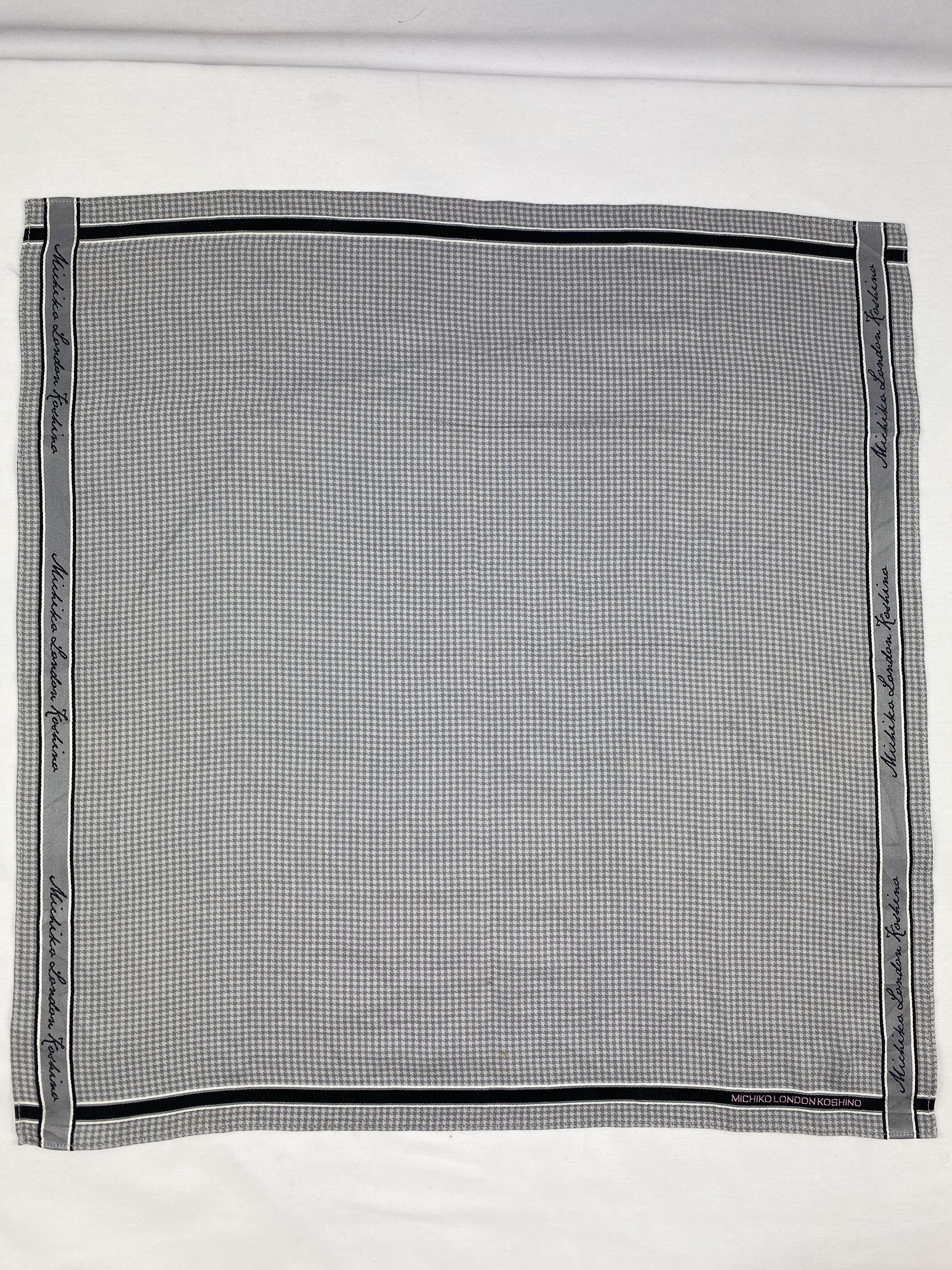 Japanese Brand × Michiko Koshino London × Vintage Michiko Koshino London Handkerchief / Bandana / Neckerchief Size ONE SIZE - 3 Thumbnail