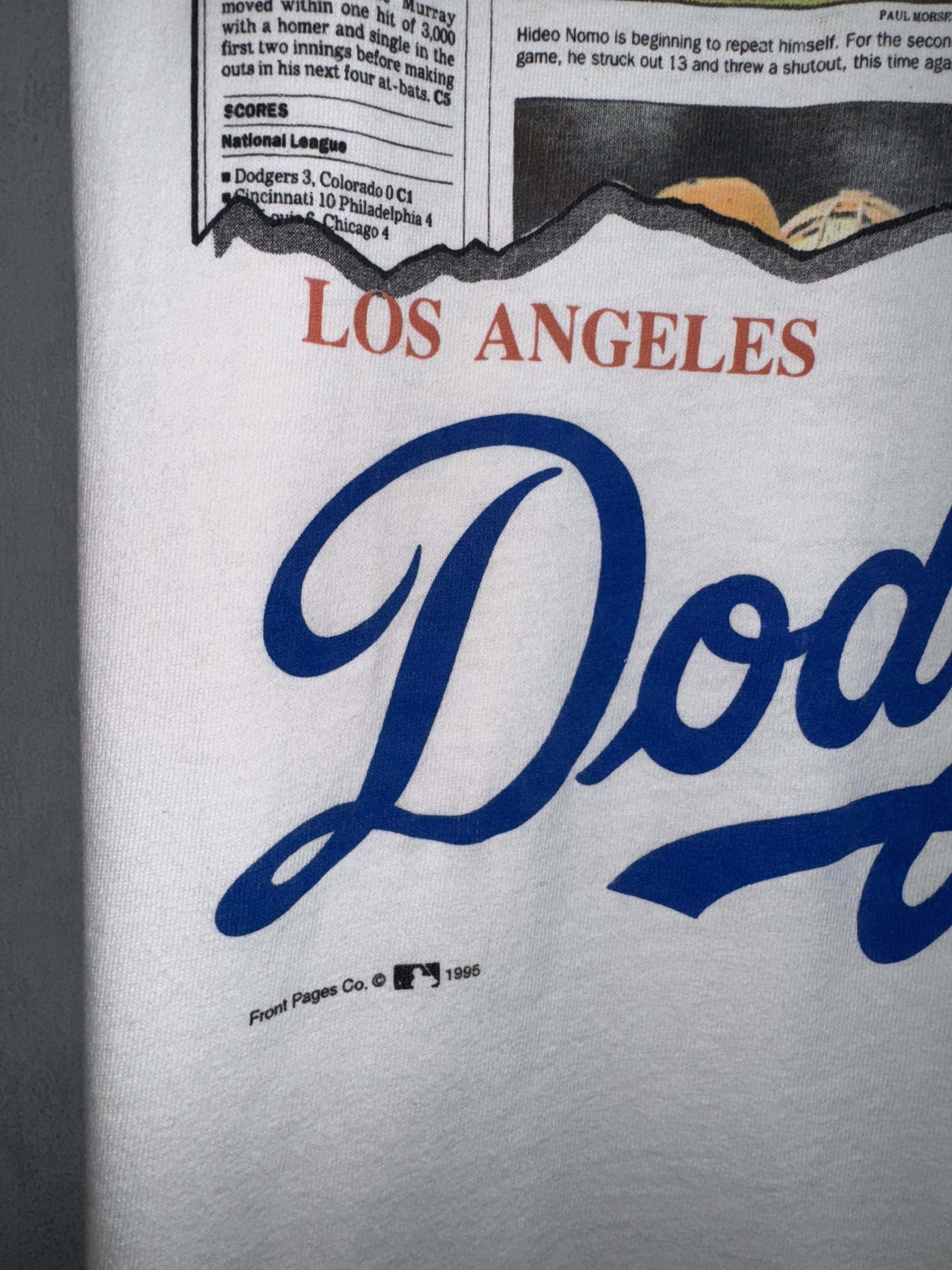 Vintage Hideo Nomo Newspaper Dodgers 1995's Vintage MLB T-Shirt Size US M / EU 48-50 / 2 - 3 Thumbnail