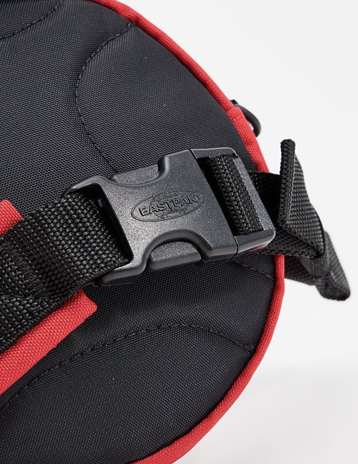 Eastpak × Telfar Telfar Eastpak Circle Bag Red Size ONE SIZE - 5 Thumbnail